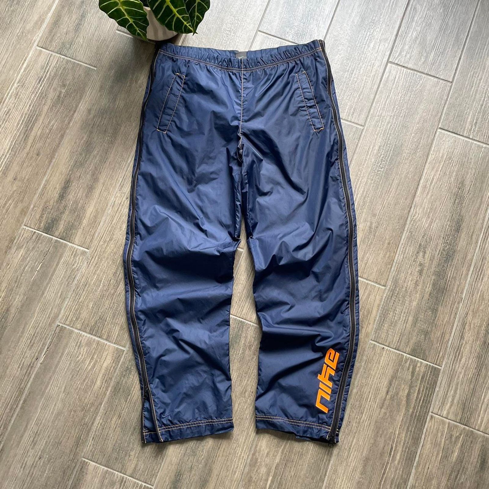 Nike Nike y2k drill track baggy nylon pants Size US 32 / EU 48 - 1 Thumbnail