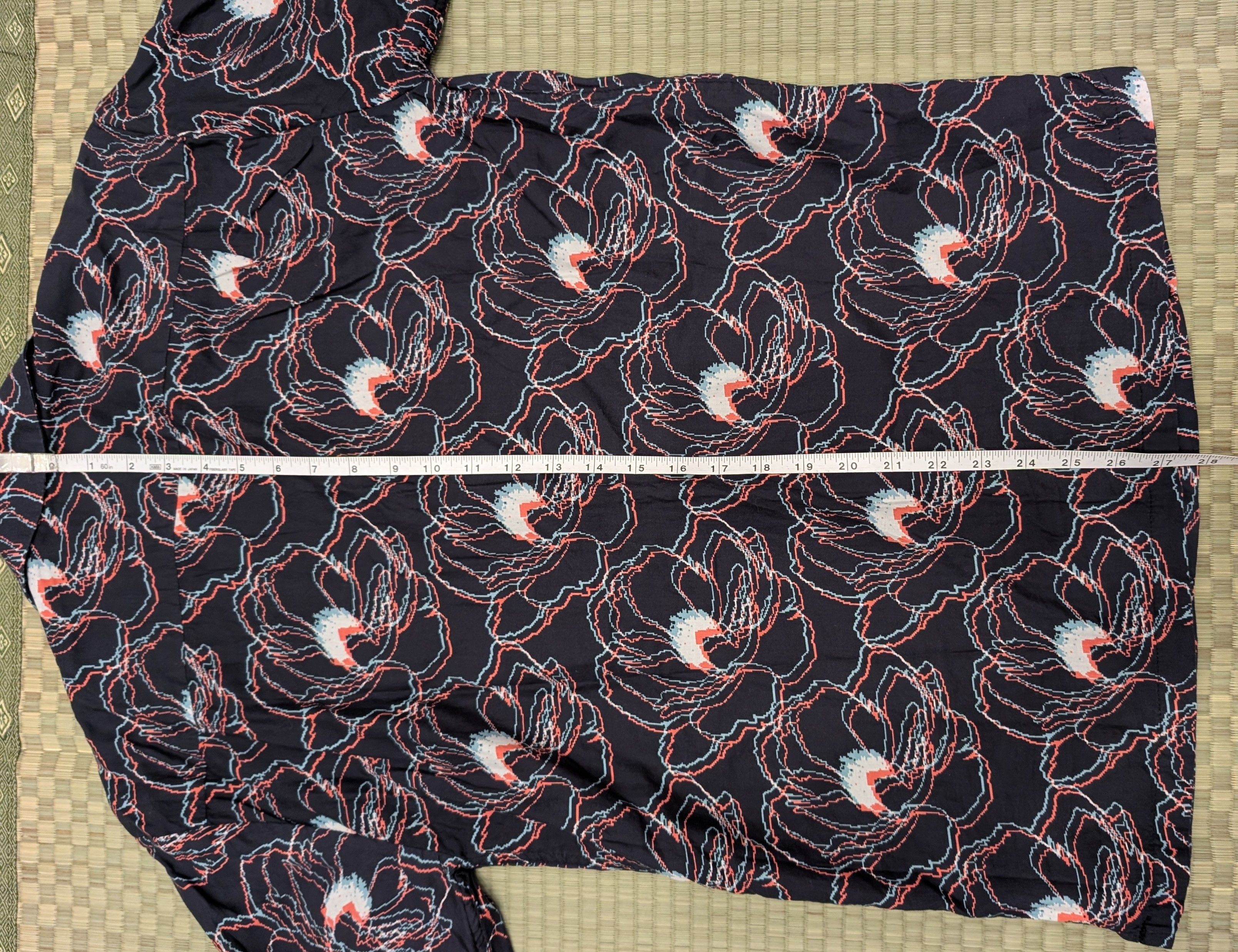 Double Rainbouu RARE Double Rainbouu 3D Effect Print Hawaiian Shirt Size US XS / EU 42 / 0 - 5 Thumbnail