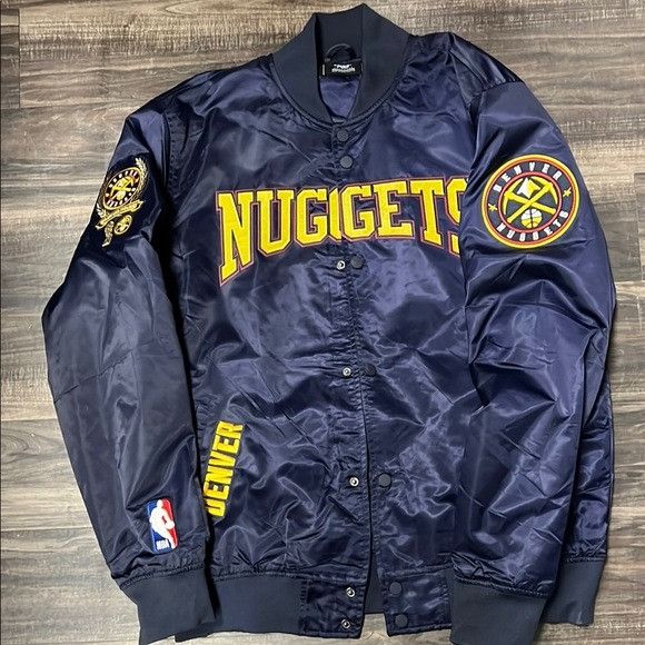 Pro Standard Men’s Denver Nuggets licensed special edition, Satin Bomber Size US XXL / EU 58 / 5 - 1 Thumbnail