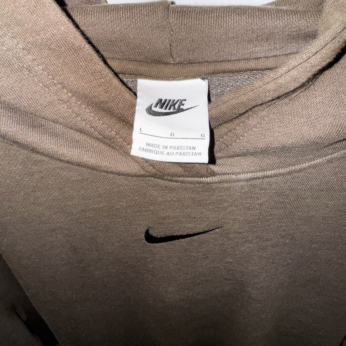 Nike Nike Oversized Center Swoosh Hoodie: Mocha Size US L / EU 52-54 / 3 - 4 Thumbnail