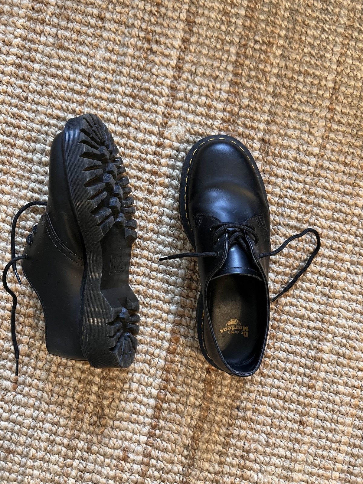 Dr. Martens Classic Dr Martens Oxford Shoes Size US 8 / EU 41 - 2 Thumbnail
