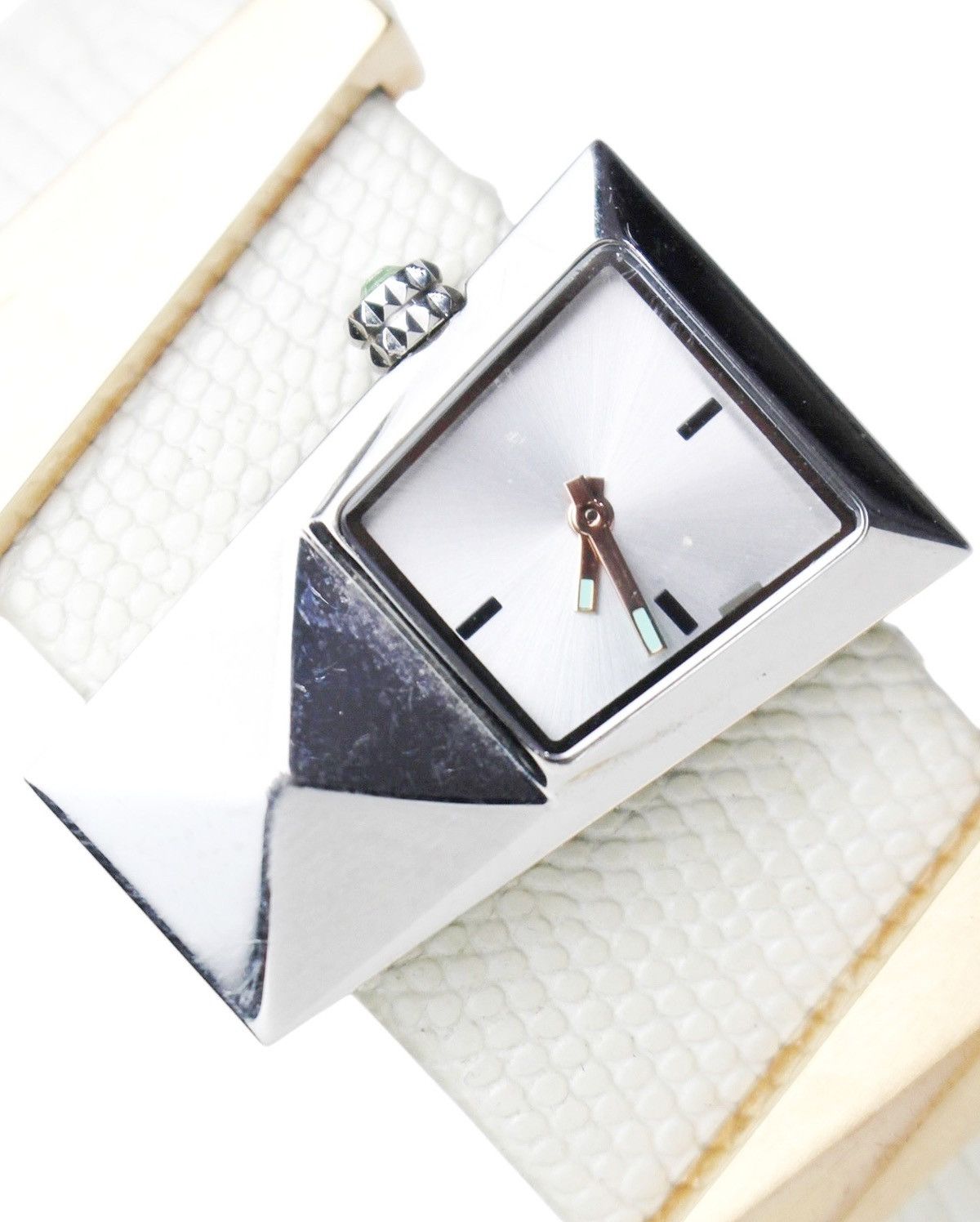 2000S DIESEL GEOMETRIC LEATHER WATCH – METAL ACCENTS