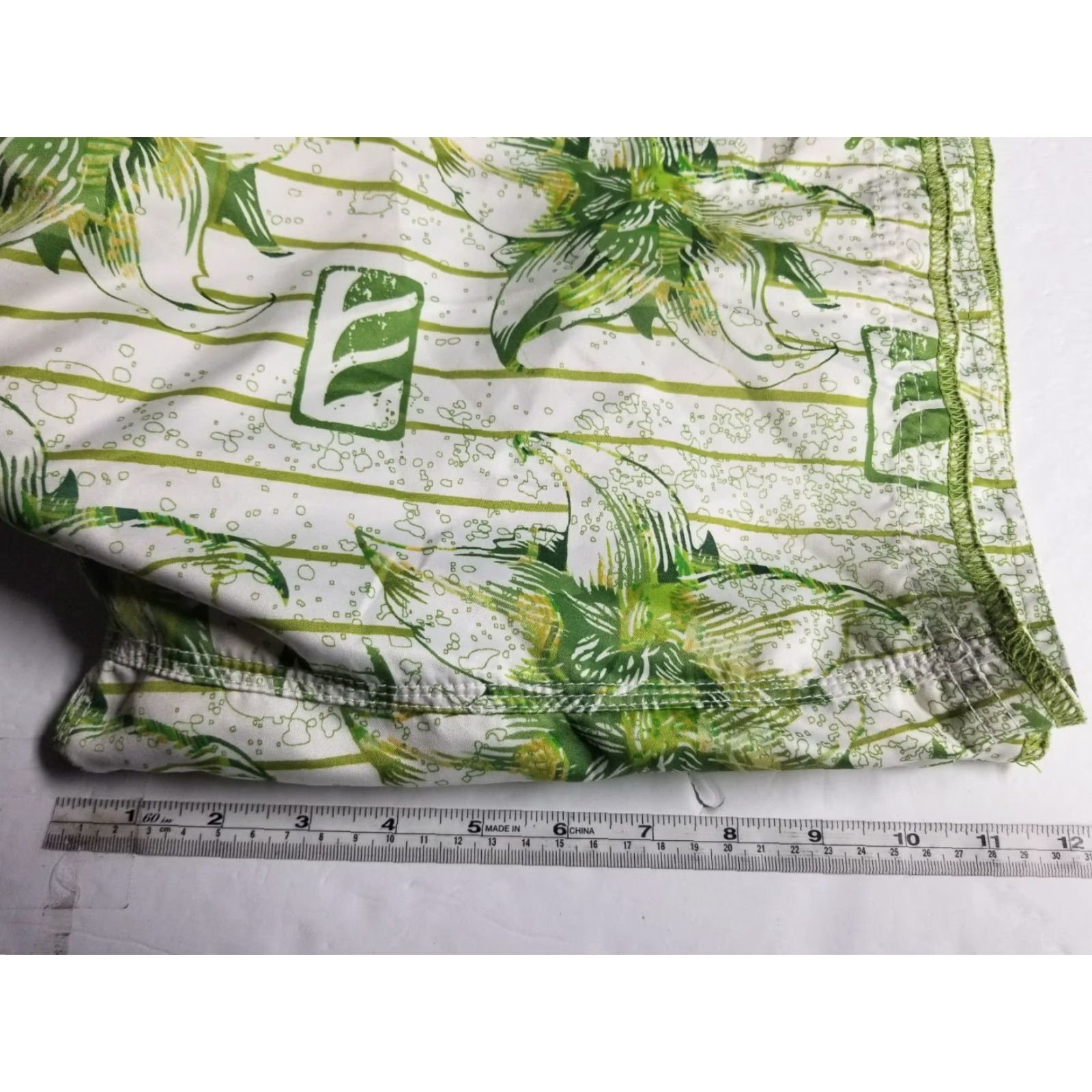 Vintage WEST Green Boardshorts Swim Beach Trunks Mens 32 Solid Polyester Machine Washable Beach Mens Size US 32 / EU 48 - 4 Thumbnail