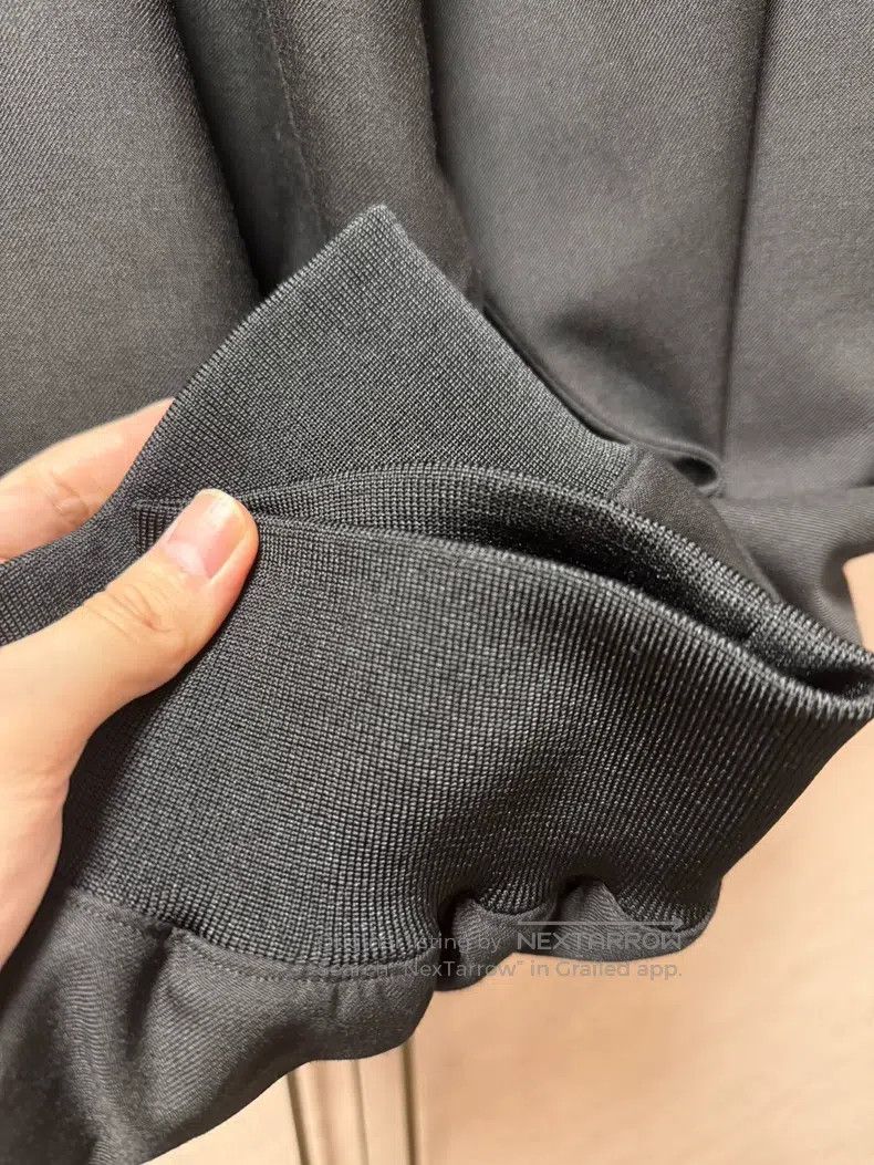 Yohji Yamamoto Yohji Yamamoto size 3 Asymmetric wool trousers Size US 30 / EU 46 - 5 Thumbnail