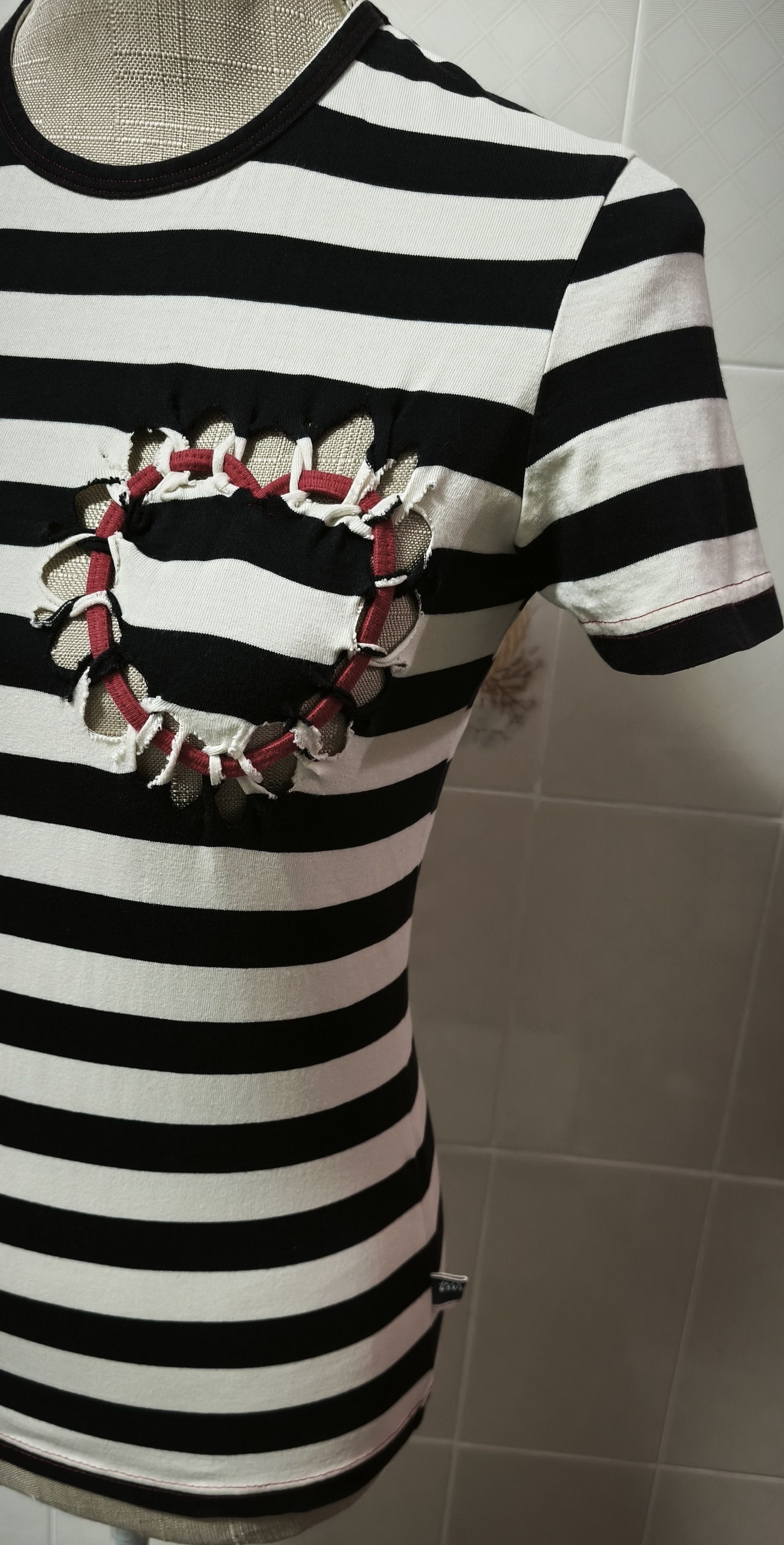 Jean Paul Gaultier Two red cord hearts top - Do you think I'm sexy? Size S / US 4 / IT 40 - 6 Thumbnail