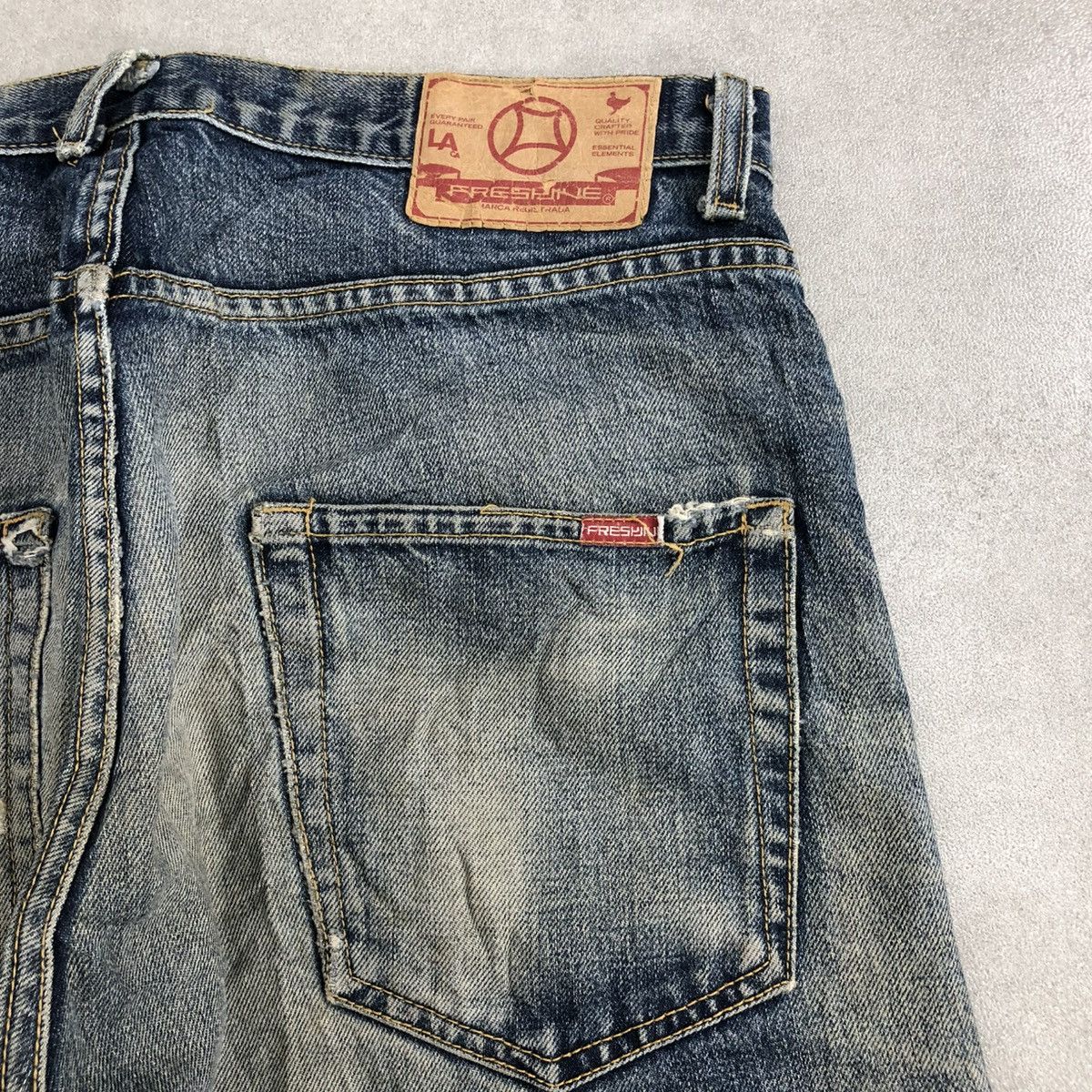 If Six Was Nine × Le Grande Bleu (L.G.B.) 🇺🇸 2000s Fresyjive Distressed Punk Custom Rework Jeans Y2K Size US 34 / EU 50 - 17 Thumbnail
