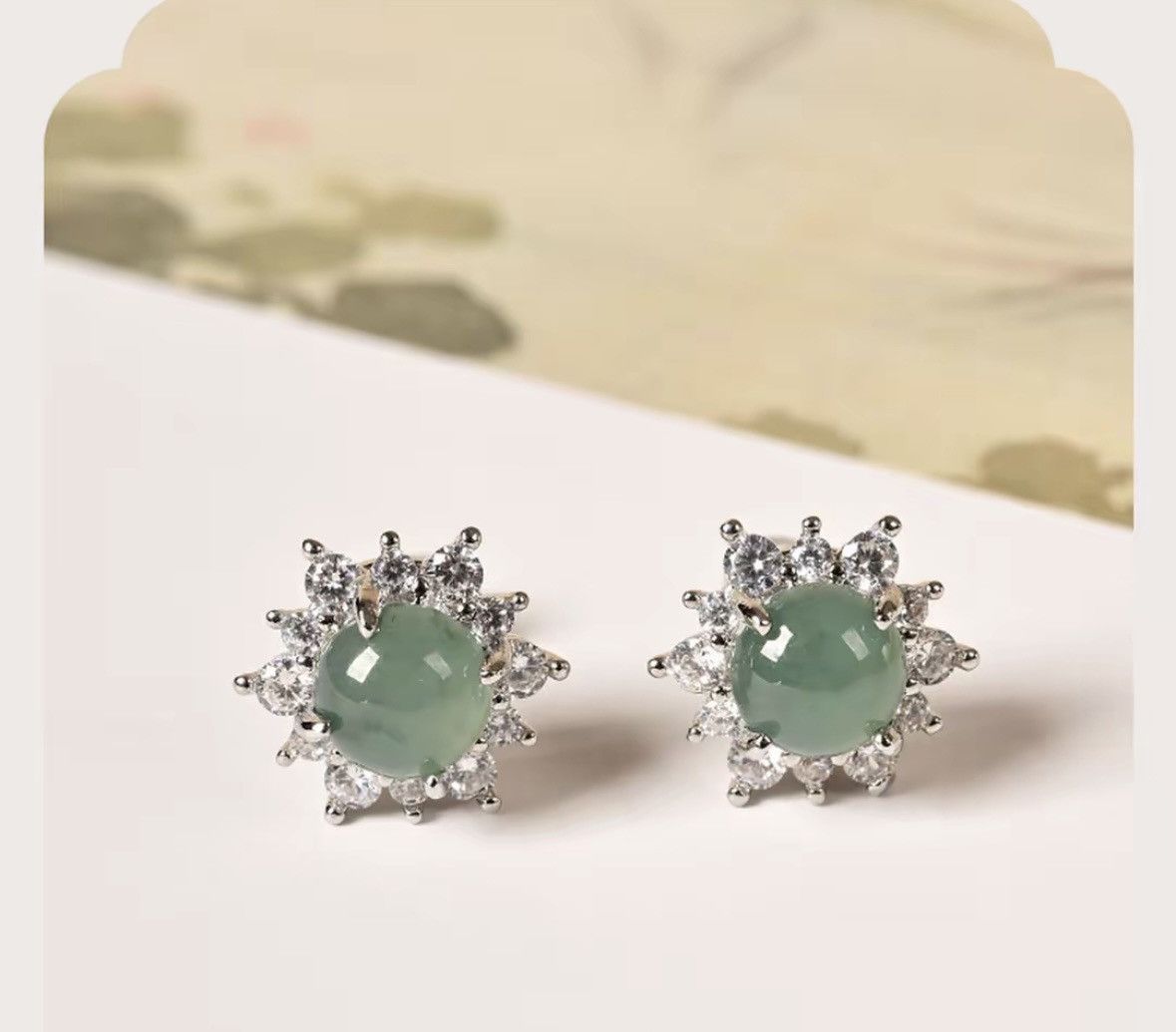 Other Light green jadeite earrings Size ONE SIZE - 1 Thumbnail