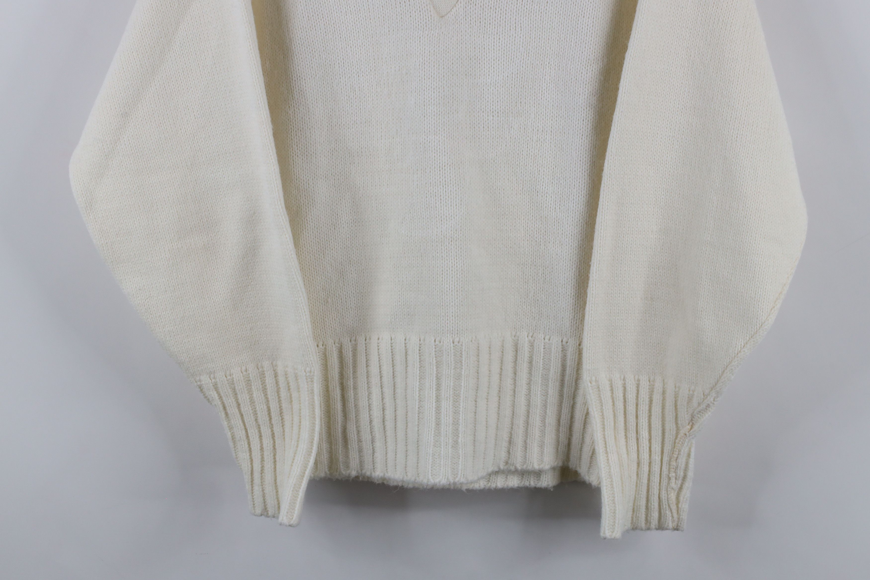 Vintage Vintage 60s 70s Streetwear Letterman Knit Sweater White USA Size US L / EU 52-54 / 3 - 3 Thumbnail