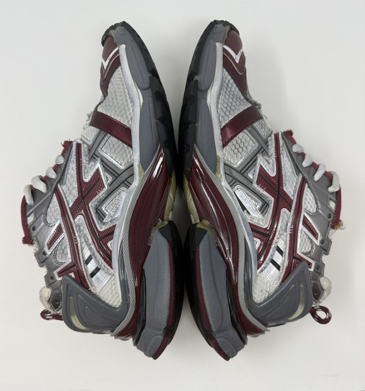 Balenciaga Balenciaga Runner Sneaker Burgandy Size US 10 / EU 43 - 4 Thumbnail