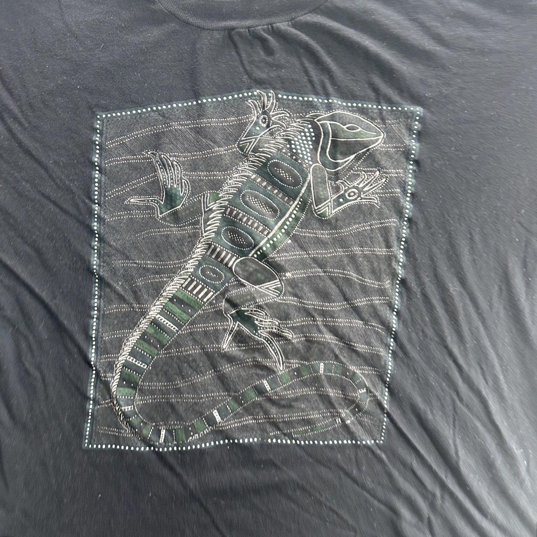 Vintage VINTAGE Tribal Lizard Shirt Mens XL Black Graphic Tee Art Ethnic 90s Men Short Sleeve Crew Neck Size US XL / EU 56 / 4 - 3 Thumbnail