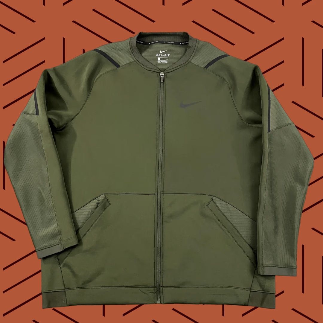 Nike VINTAGE: No – but since not vintage, skip. Full optimized title: Nike Pro Jacket Mens XL Green Full Zip Training Golf Running BV5568-355 Size US XL / EU 56 / 4 - 1 Thumbnail
