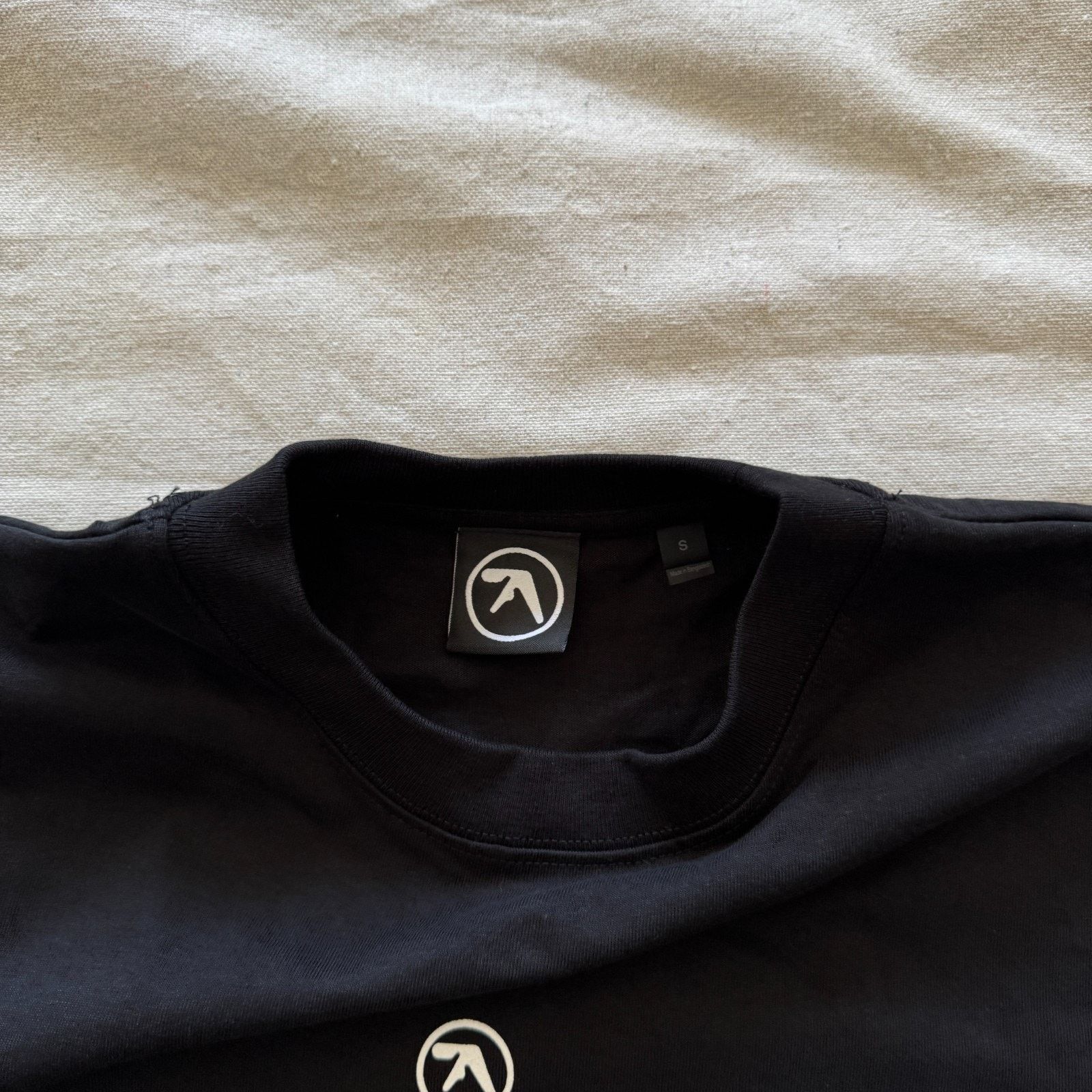 Other Aphex Twin Polygon Windows Surfing on Sine Waves Longsleeve Size US S / EU 44-46 / 1 - 3 Thumbnail