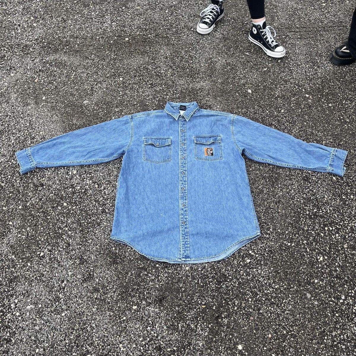 Harley Davidson × Vintage × Warner Bros Warnerbros X Harley Davidson denim jacket / shirt 2001 sizeL Size US L / EU 52-54 / 3 - 2 Thumbnail