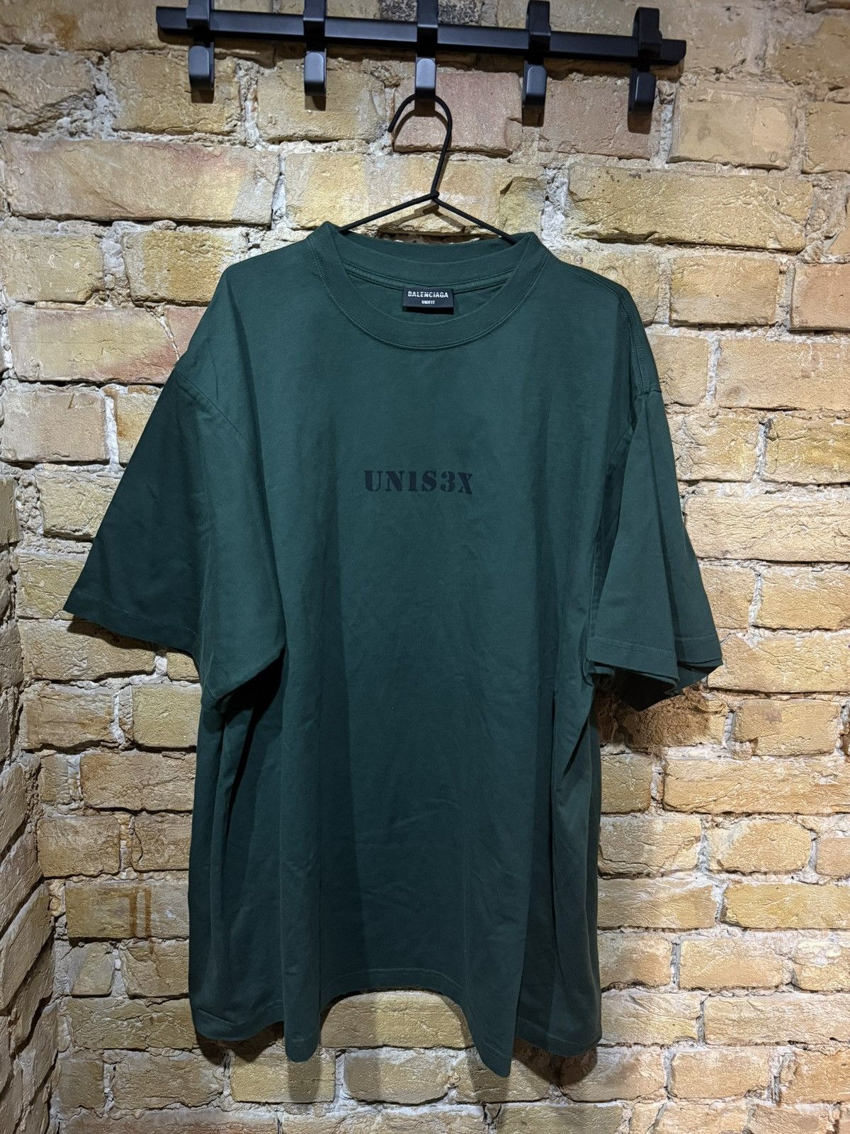 Balenciaga balenciaga unis3x tshirt Size US XXL / EU 58 / 5 - 1 Thumbnail