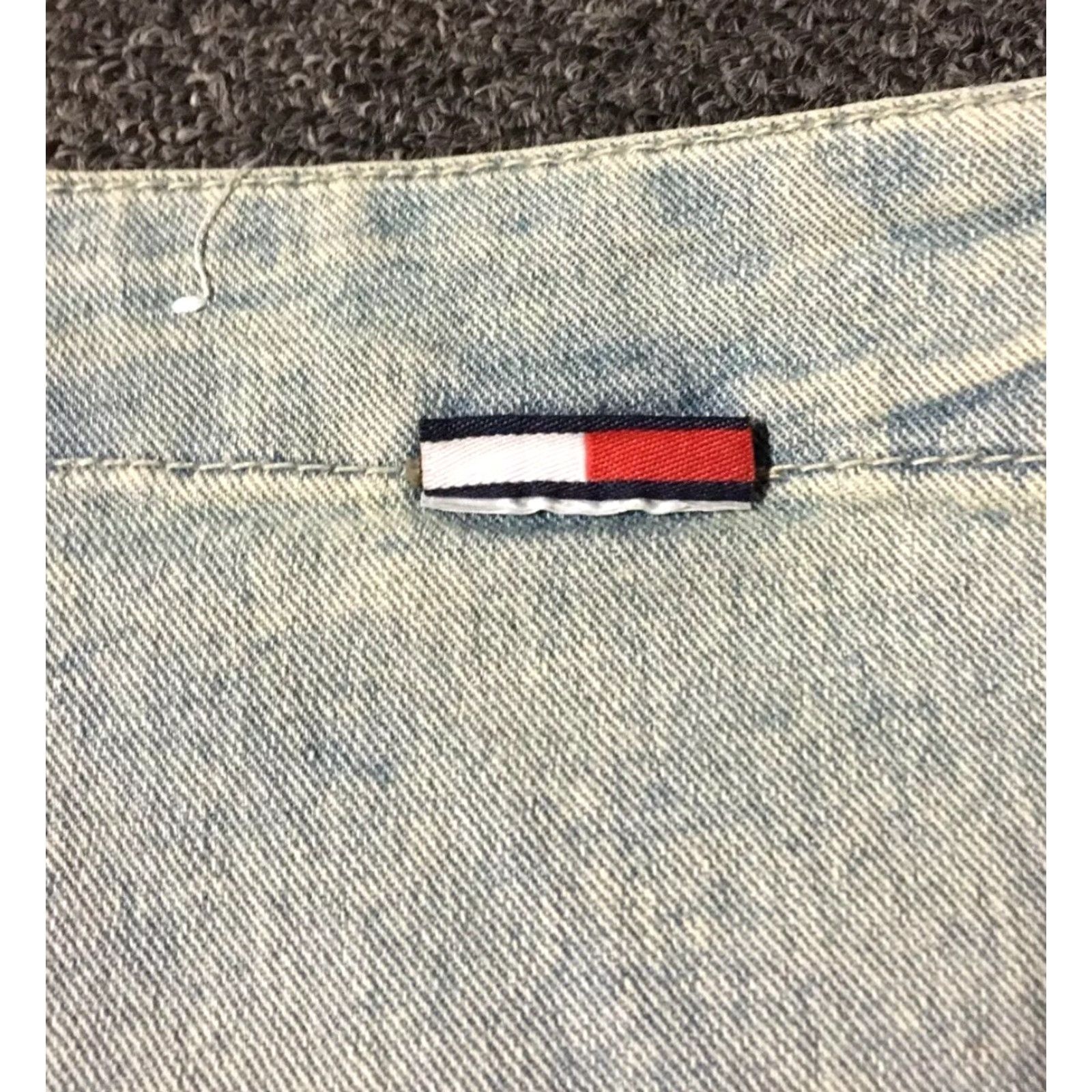 Tommy Hilfiger VINTAGE Tommy Hilfiger Jeans Paisley Bootcut Men 10 Blue 31 Inseam 33.5 Embroidered Western Hip Hop Grunge USA Flag 90s Size 32" / US 10 / IT 46 - 6 Thumbnail