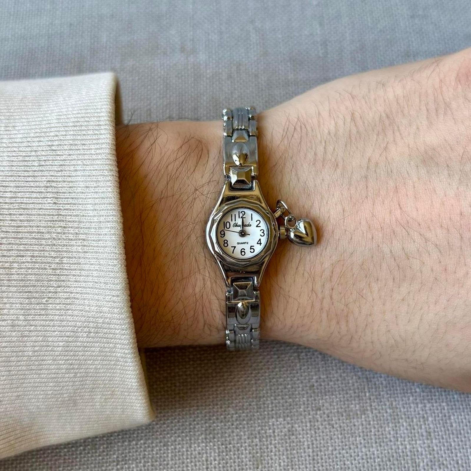Other Elegant silver vintage style watch WMNS2 Size ONE SIZE - 1 Thumbnail