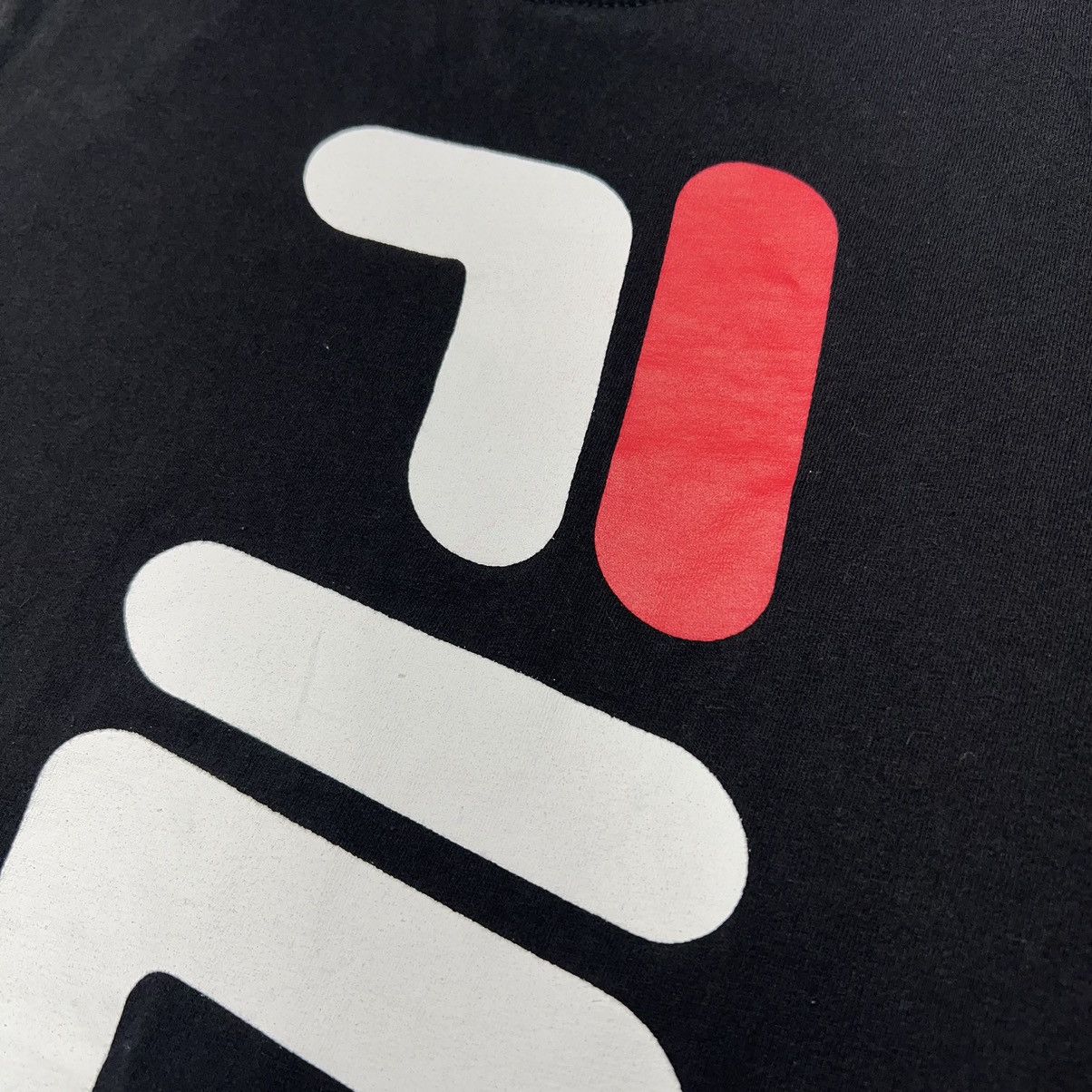Fila Fila Logo Tee Shirt Black Graphic Print Vertical Athletic Size US M / EU 48-50 / 2 - 4 Thumbnail