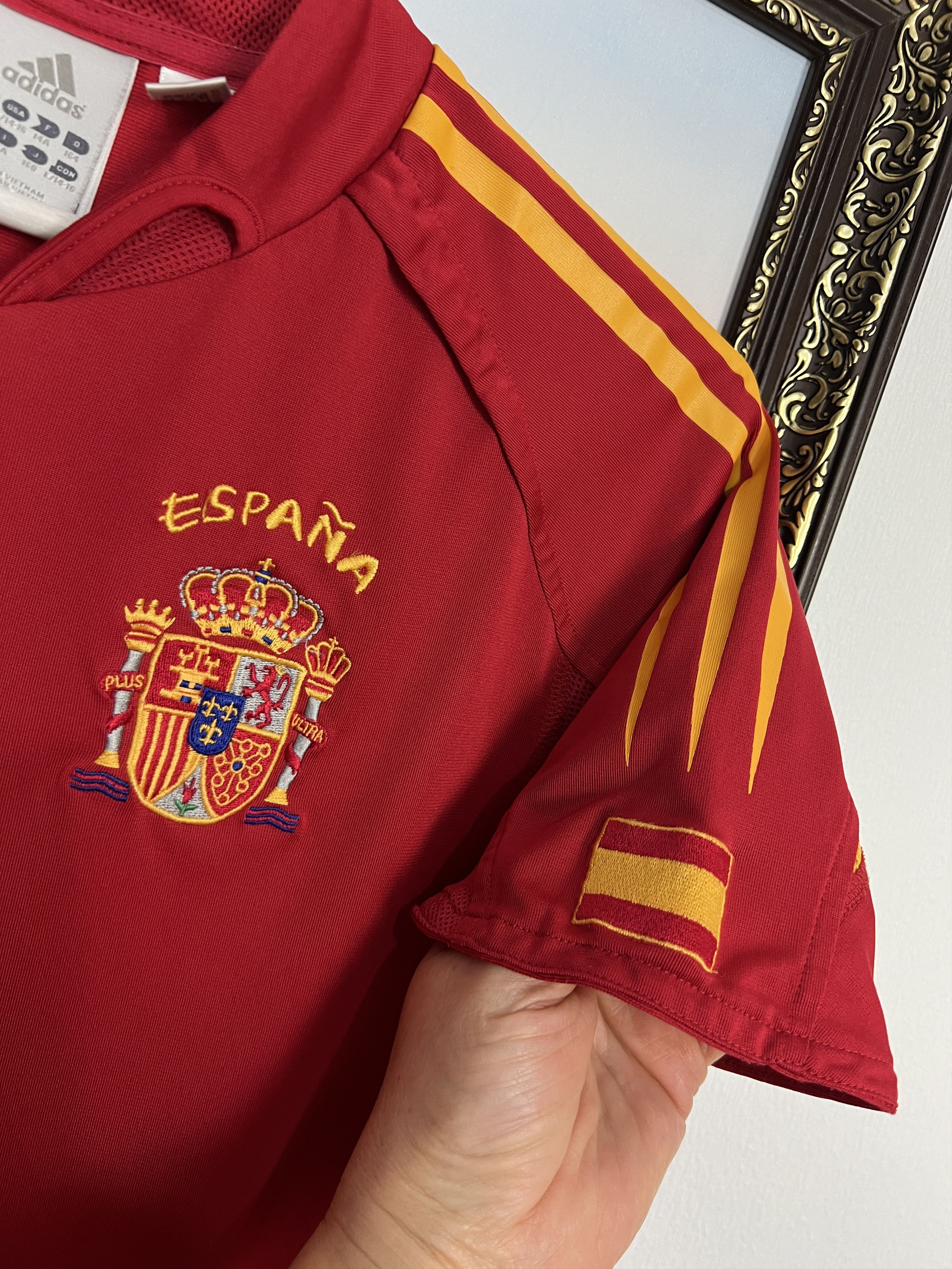 Adidas Spain football shirt 2003 Soccer Jersey Trikot Camiseta Boys Size US L / EU 52-54 / 3 - 4 Thumbnail