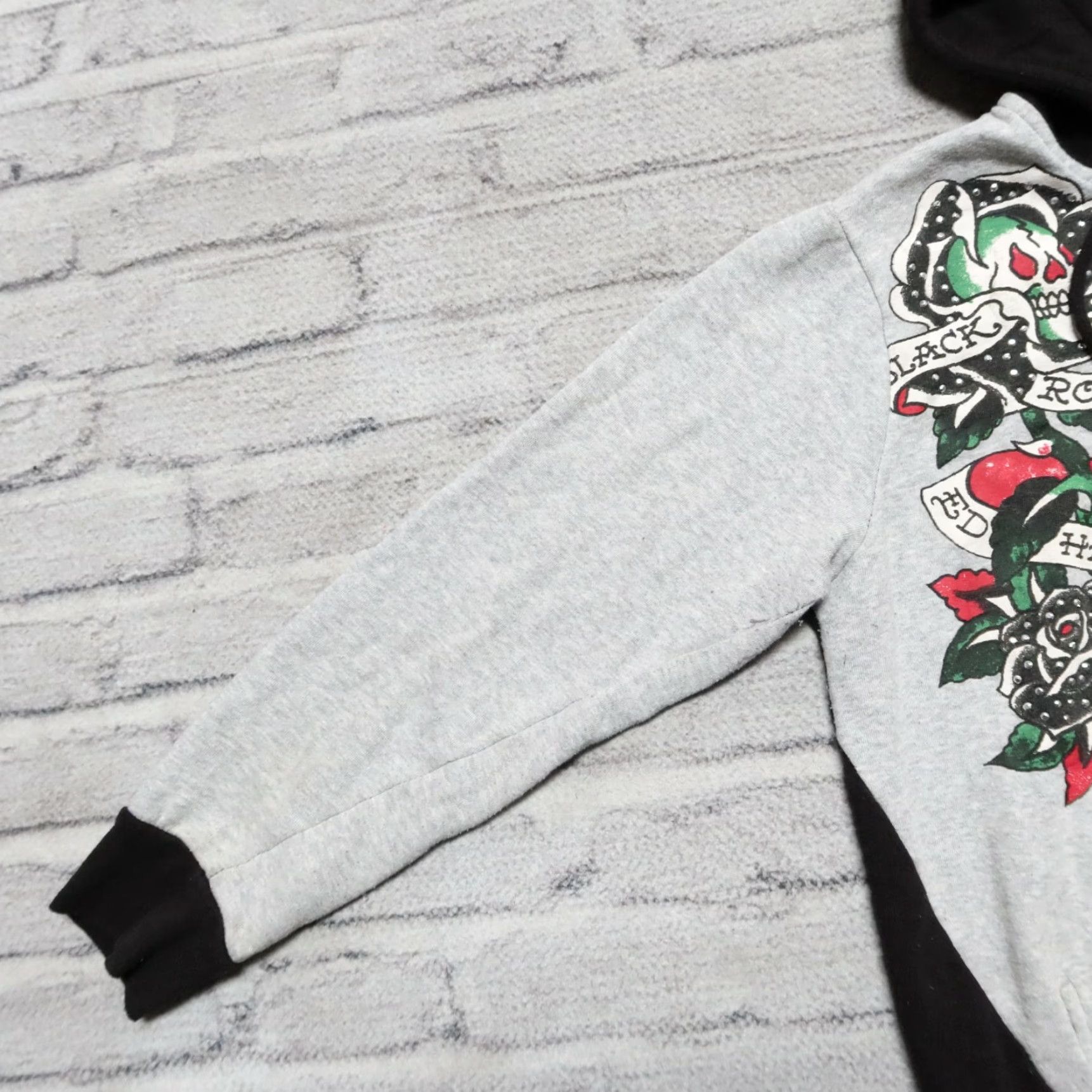 Ed Hardy Vintage Ed Hardy Hoodie Jacket Size M Womens Heather Black Two Tone Rose Black Size M / US 6-8 / IT 42-44 - 4 Thumbnail