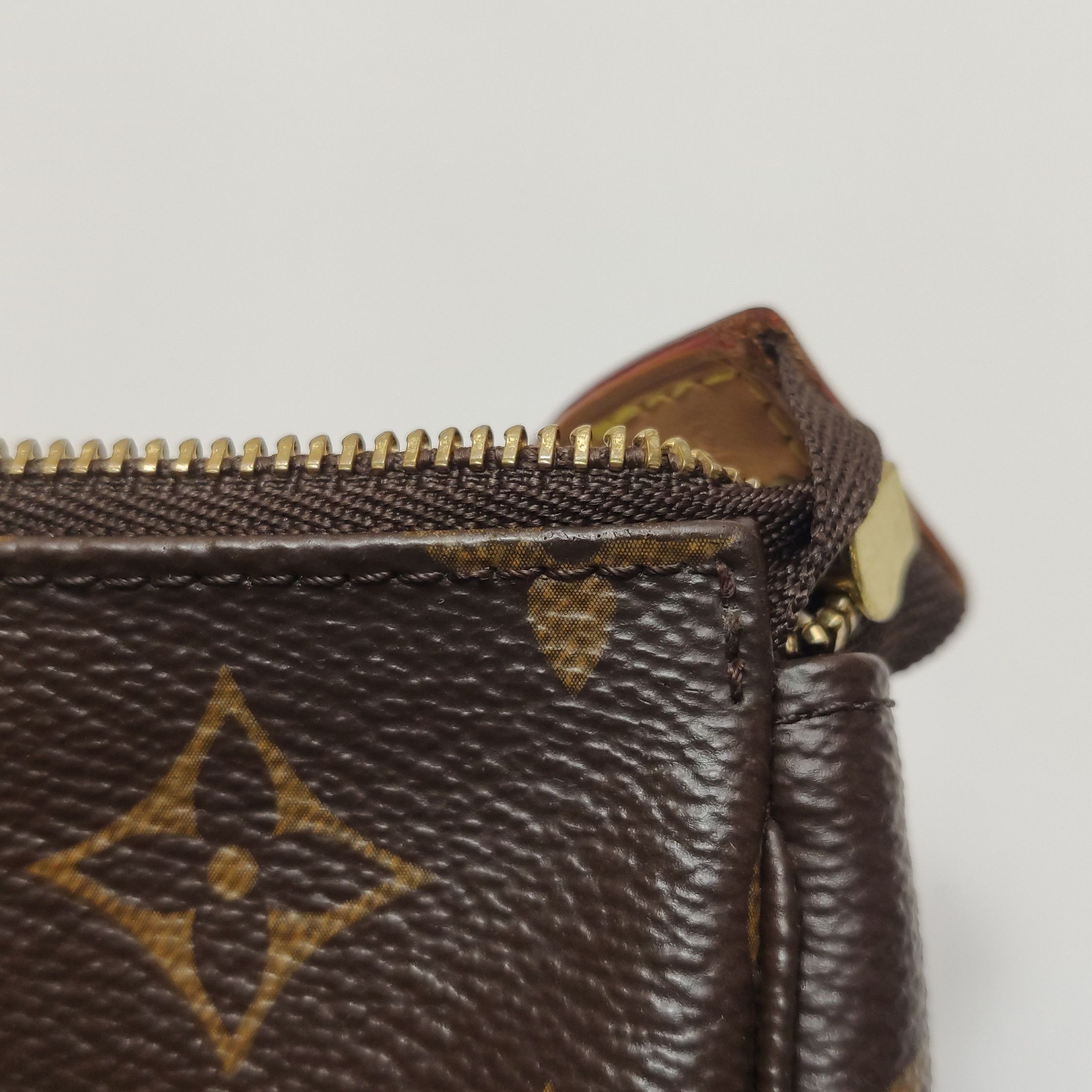 Louis Vuitton Louis Vuitton (LV) Accessories Mahjong Bag Mini Vegetable T Size ONE SIZE - 8 Thumbnail