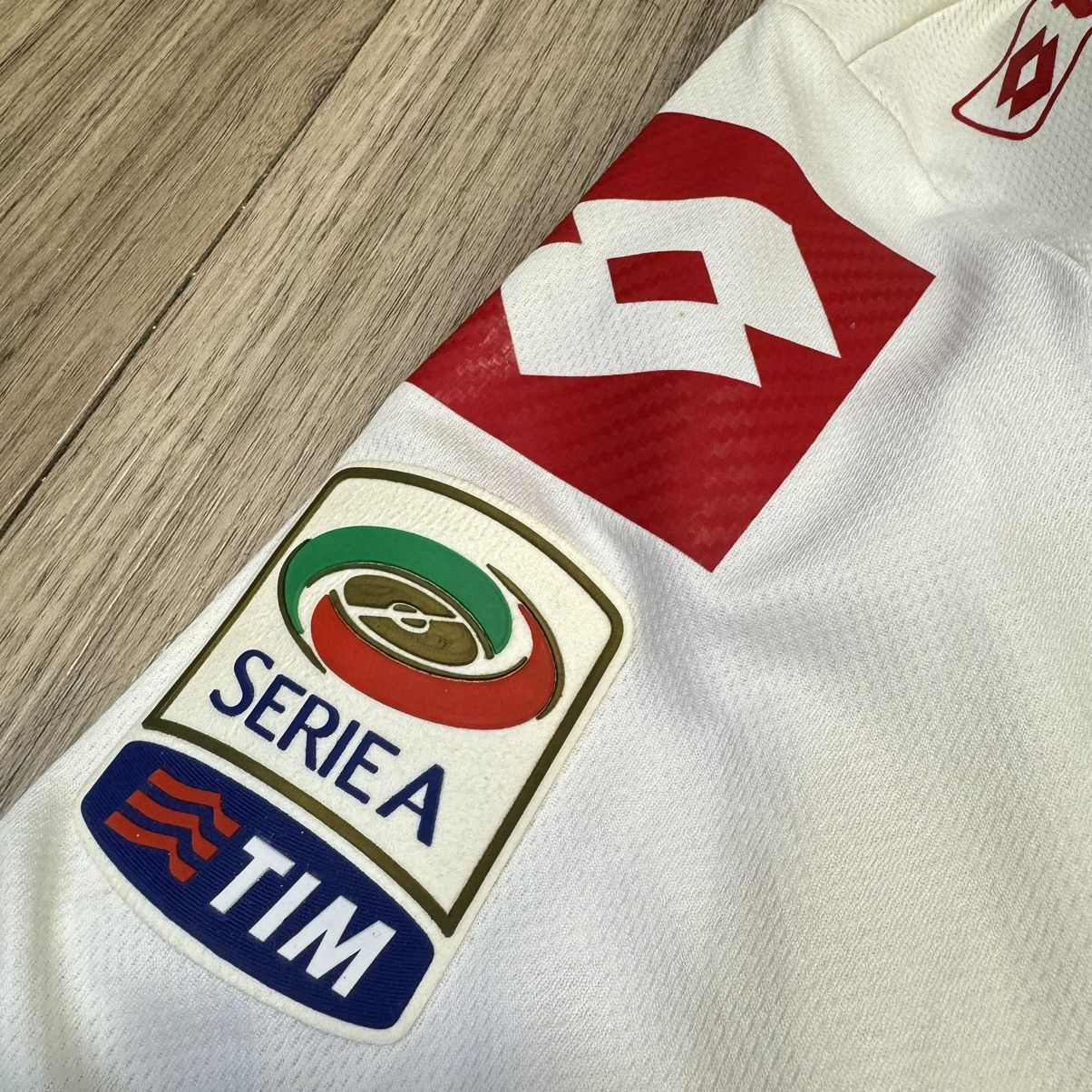 Lotto Sport Genoa 14/15 away shirt #10 Perotti (bnwt) Size US M / EU 48-50 / 2 - 5 Thumbnail