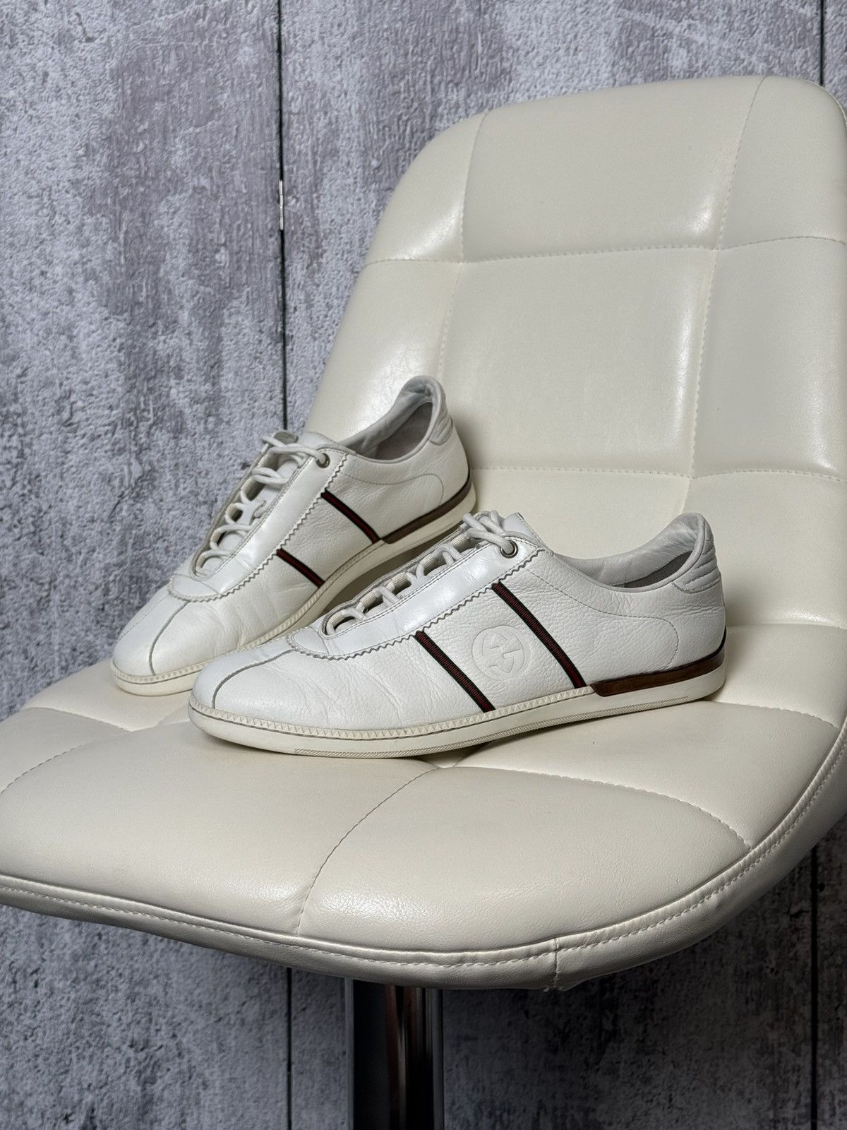 Gucci Gucci White Leather Low Top Sneakers Web Stripe & GG Logo Size US 9 / EU 42 - 1 Thumbnail
