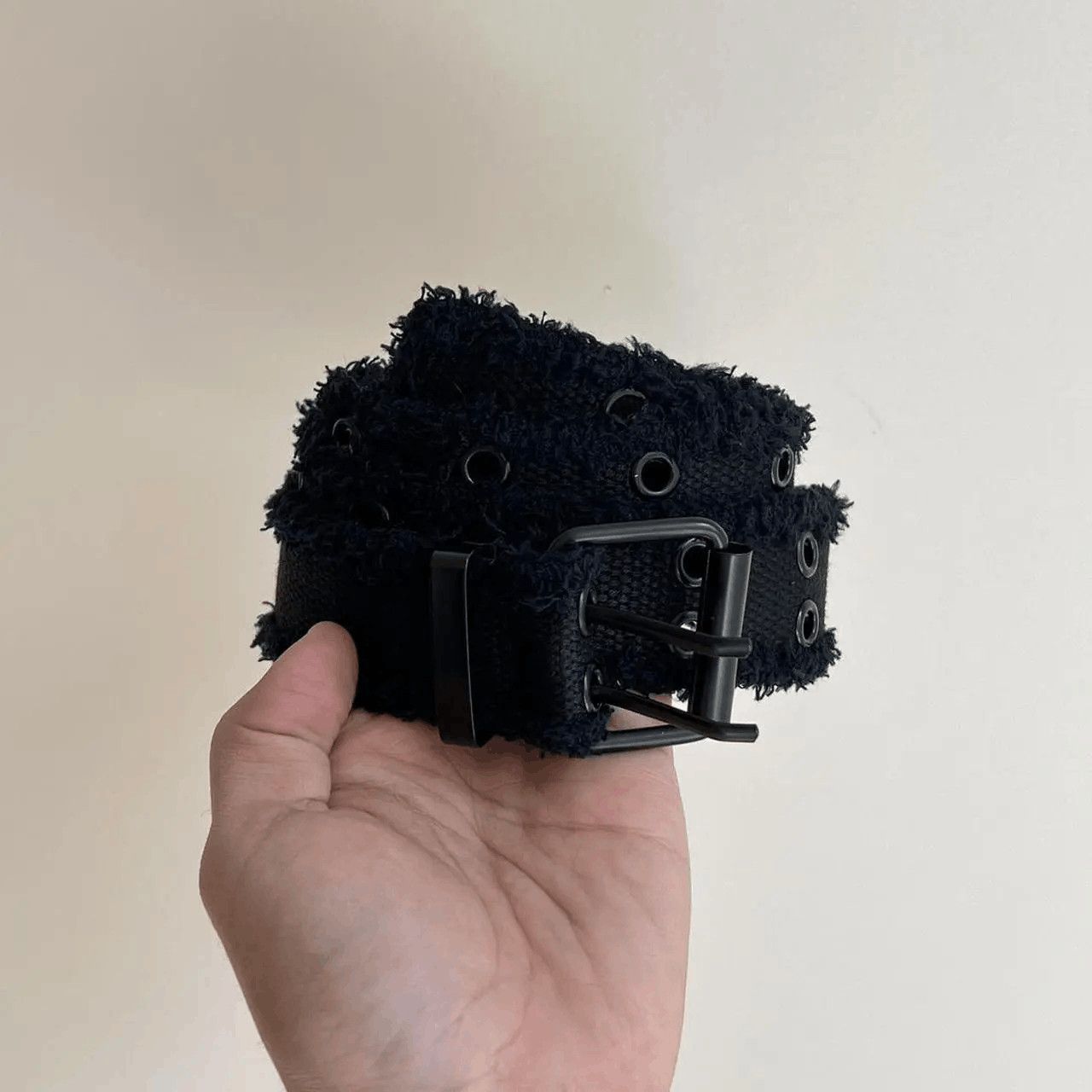 Other 2000s round studded fur frayed black grunge belt Size ONE SIZE - 7 Thumbnail