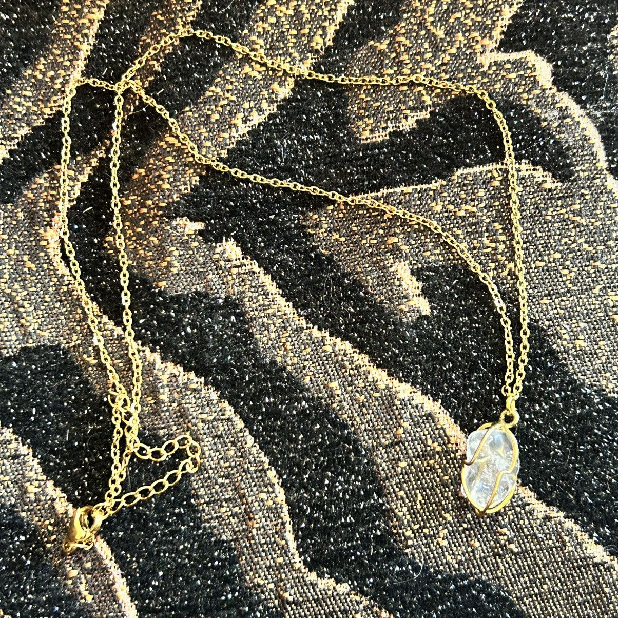 Handmade Handcrafted clear quartz wire caged pendant necklace Size ONE SIZE - 8 Thumbnail