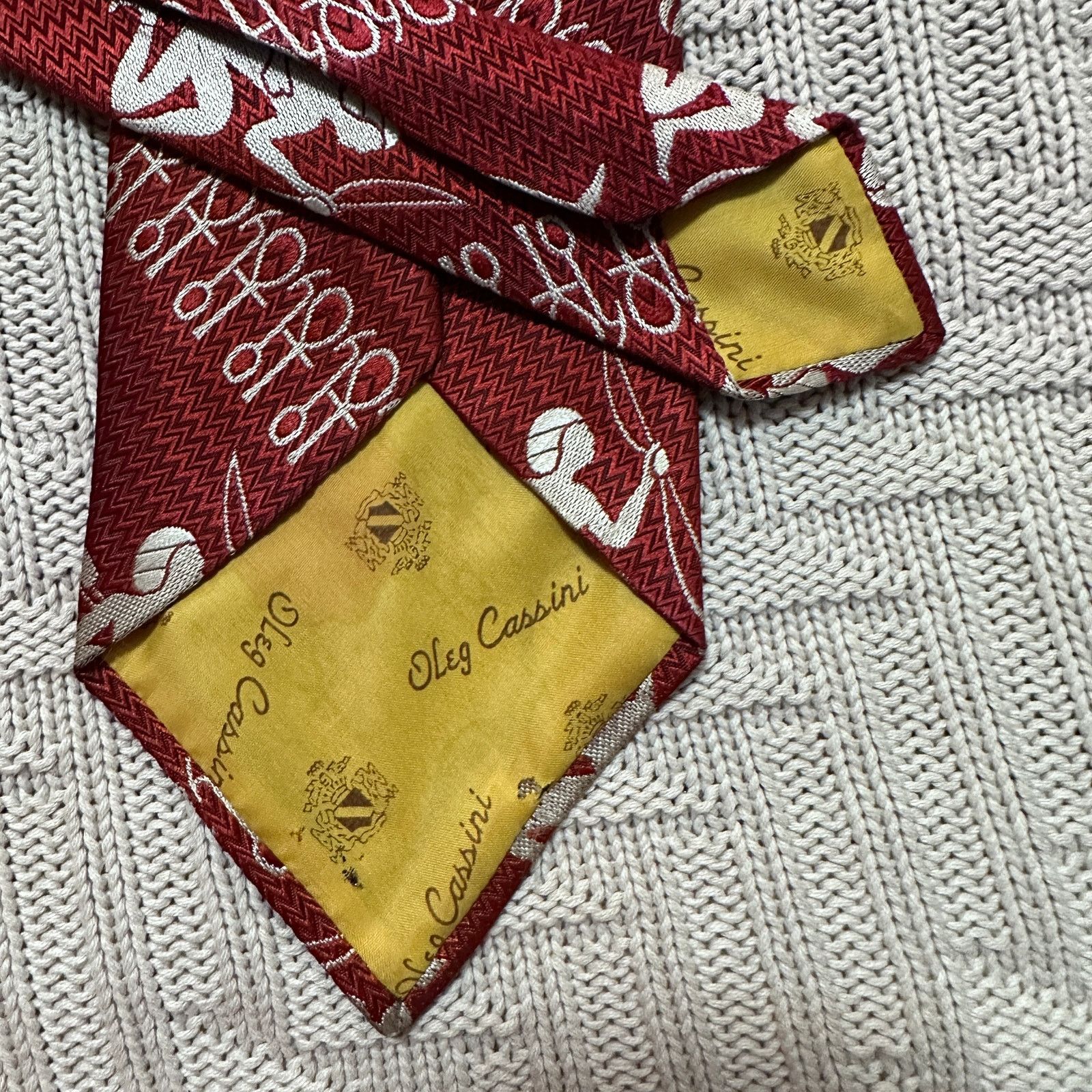 Oleg Cassini Vintage Oleg Cassini red hunter pattern men's tie Size ONE SIZE - 3 Thumbnail