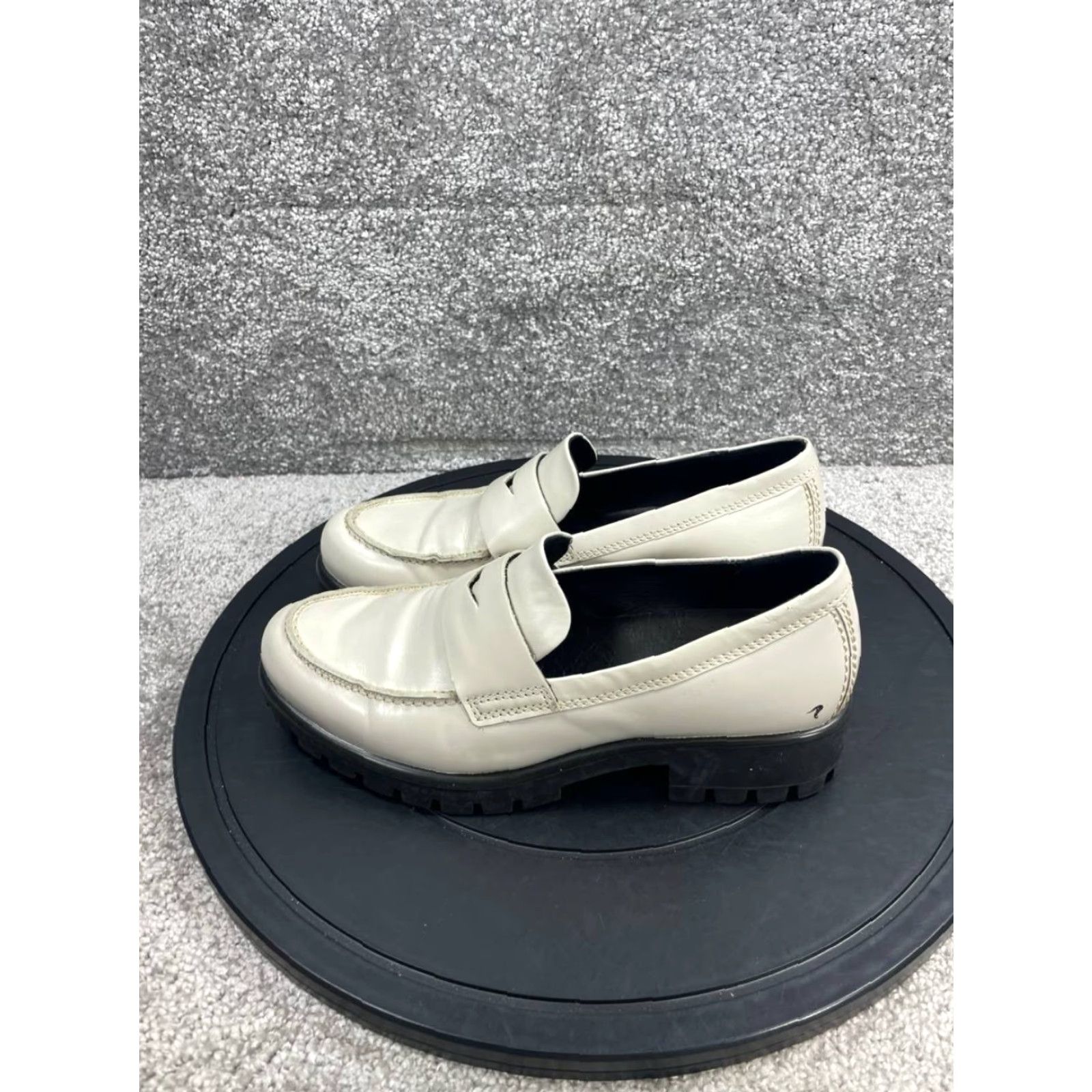 Ecco VINTAGE ECCO Women's Loafer Flats Slip On Size 6-6.5 Beige Leather Casual Platform Size US 6.5 / IT 36.5 - 5 Thumbnail