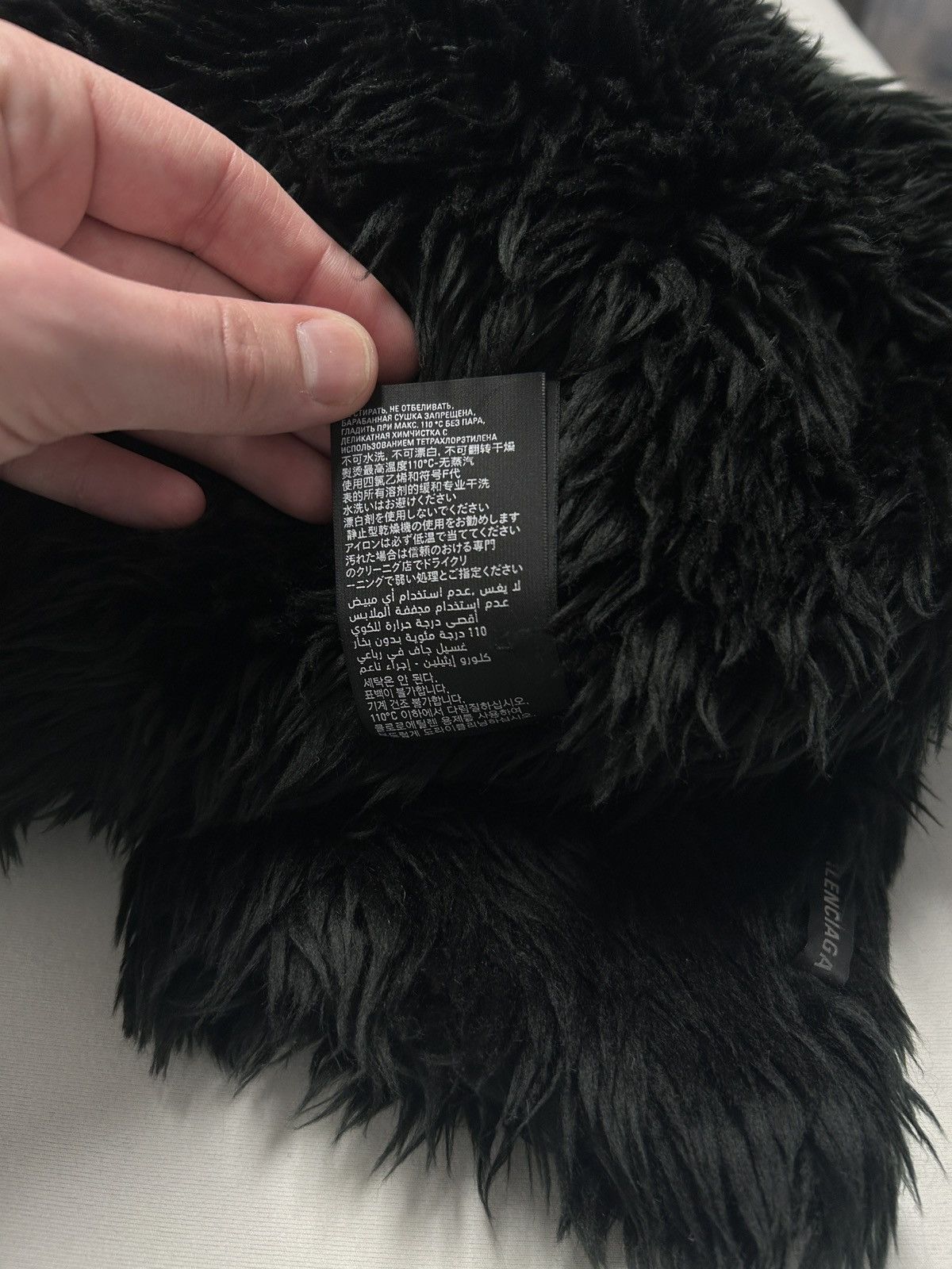 Balenciaga 2023 Mud Show Hooded Faux Fur Scarf Size ONE SIZE - 10 Thumbnail