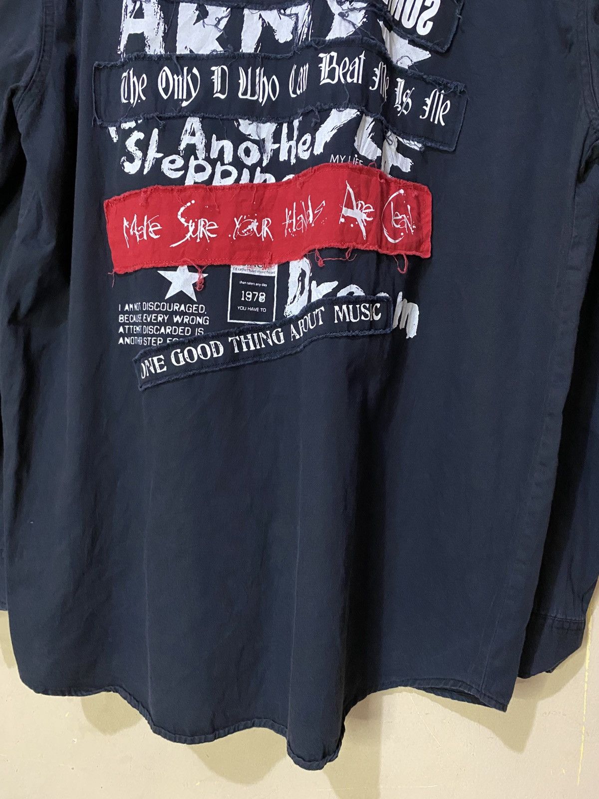 Le Grande Bleu (L.G.B.) 2000s Rare In The Attic Homme Punk Style Poem Button Shirt Size US XXL / EU 58 / 5 - 5 Thumbnail