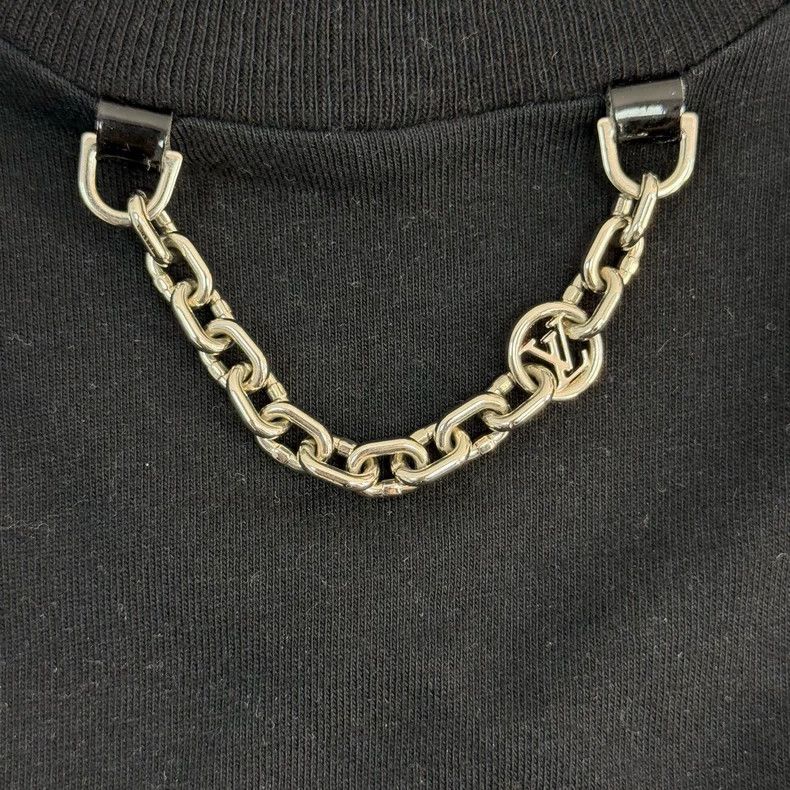 Louis Vuitton Louis Vuitton Black classic logo chain short sleeve T-shirt Size US XL / EU 56 / 4 - 7 Thumbnail