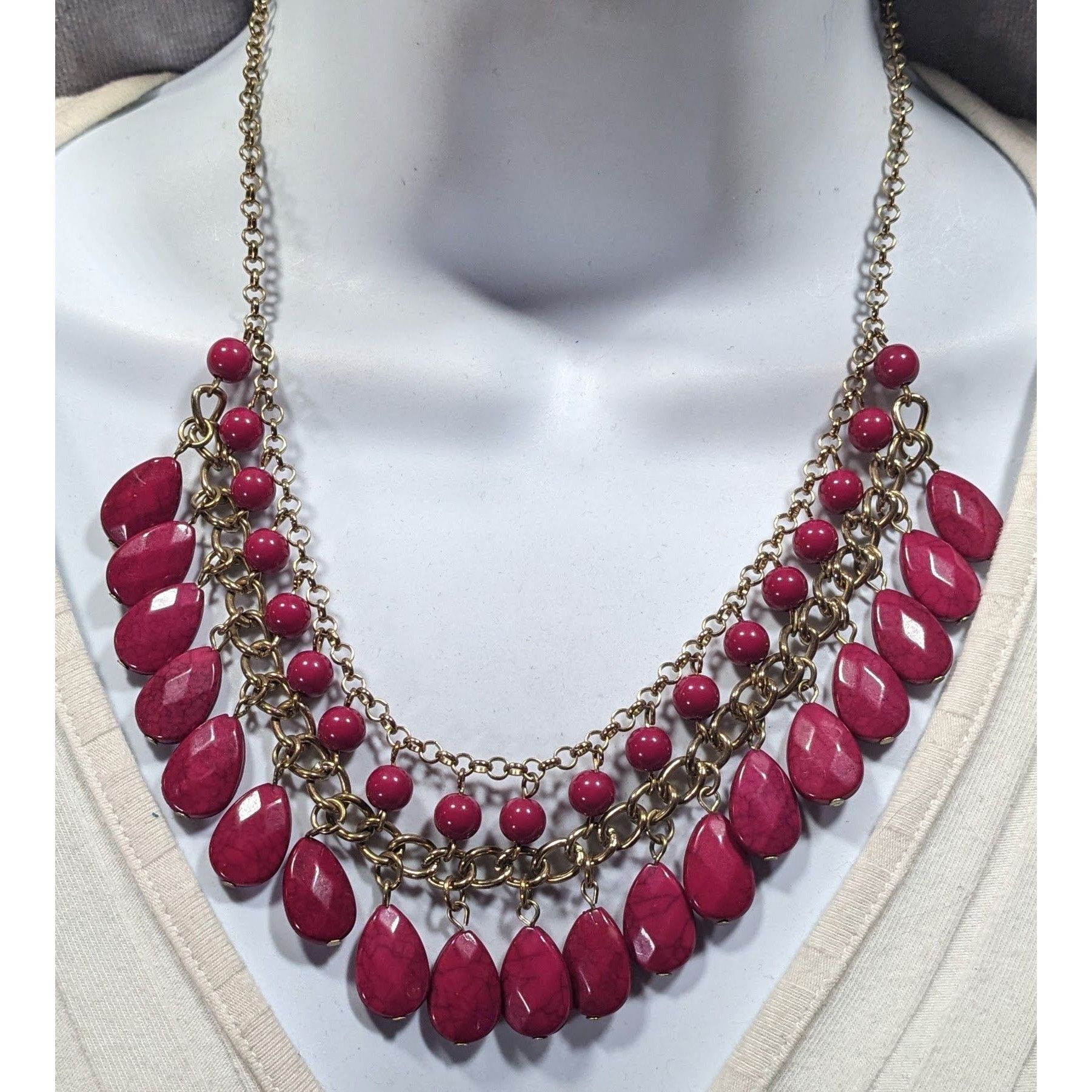Other Bohemian Magenta Fringe Beaded Gold Tone Chain Statement Nec Size ONE SIZE - 4 Thumbnail
