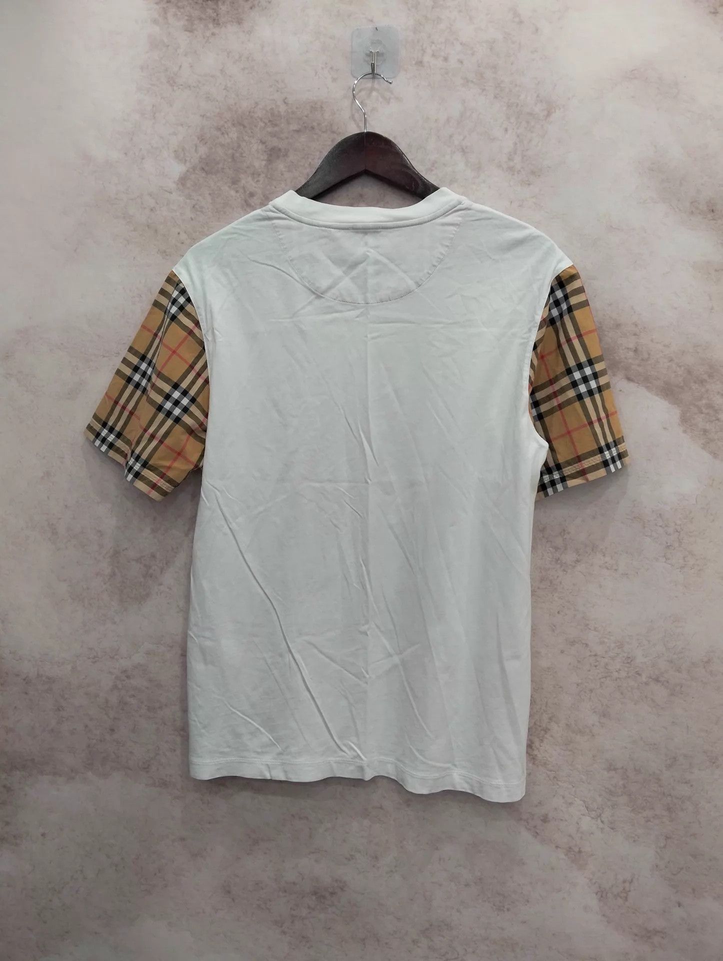 Burberry Burberry Check Crewneck Short Sleeve T-Shirt S 95 New Size S / US 4 / IT 40 - 2 Thumbnail