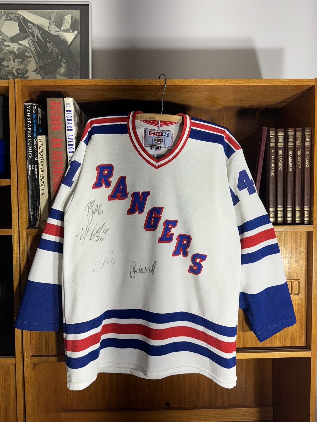 Vintage Vintage CCM Signed New York Rangers Jersey Size US M / EU 48-50 / 2 - 3 Thumbnail