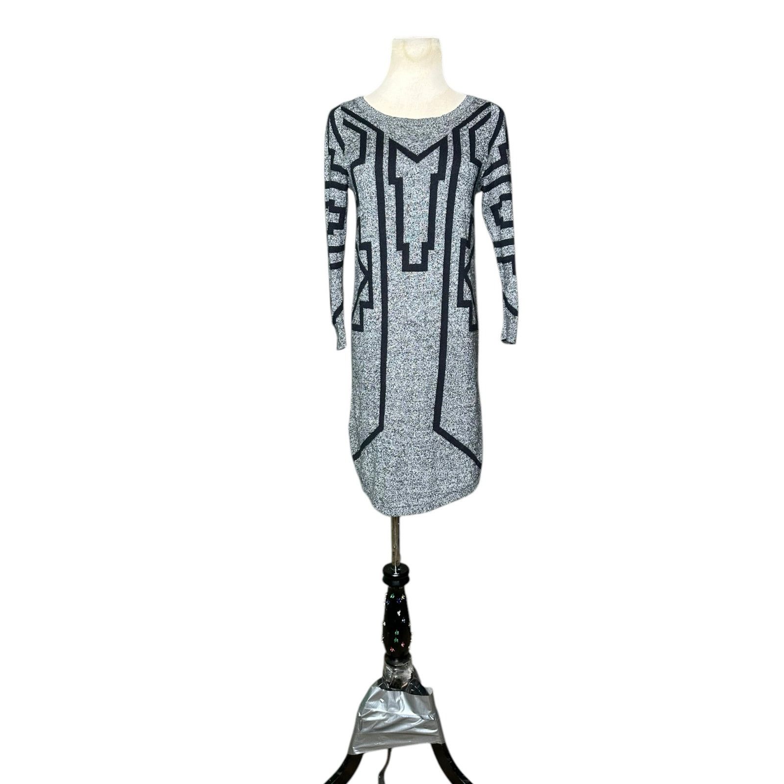Express Express gray black geometric sweater dress size XS Size XS / US 0-2 / IT 36-38 - 12 Thumbnail