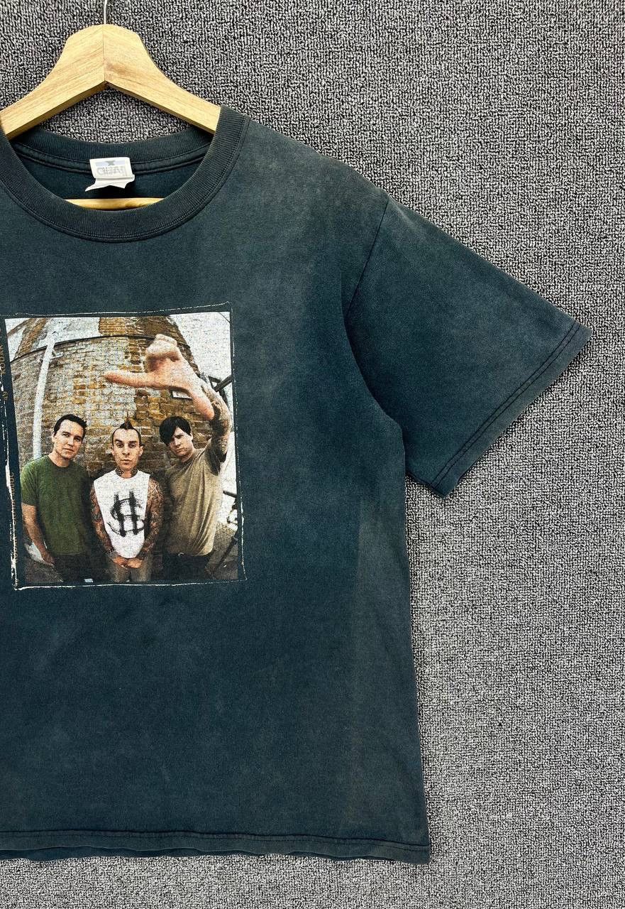 Band Tees Vintage Blink 182 Punk Rock Band Tees T Shirts Size US S / EU 44-46 / 1 - 2 Thumbnail