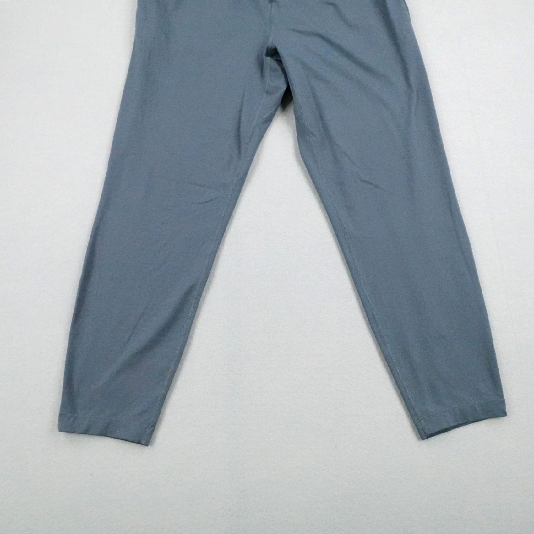 Lululemon Lululemon Pants Mens L Blue Tapered Jersey Jogger Sweats Sweatpants Athletic Regular Size L Size US L / EU 52-54 / 3 - 3 Thumbnail