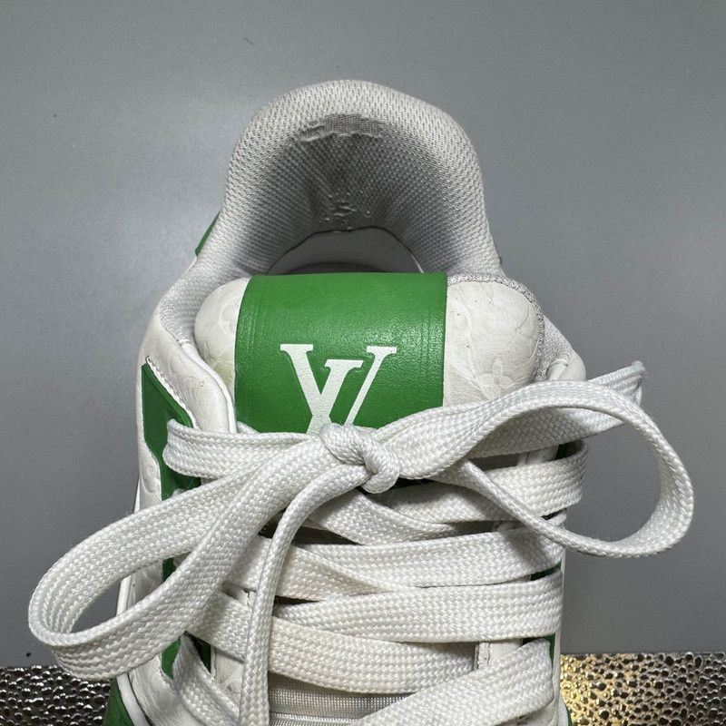 Louis Vuitton Louis Vuitton Green and White Fashion Sneakers -2508 Size US 8 / EU 41 - 9 Thumbnail