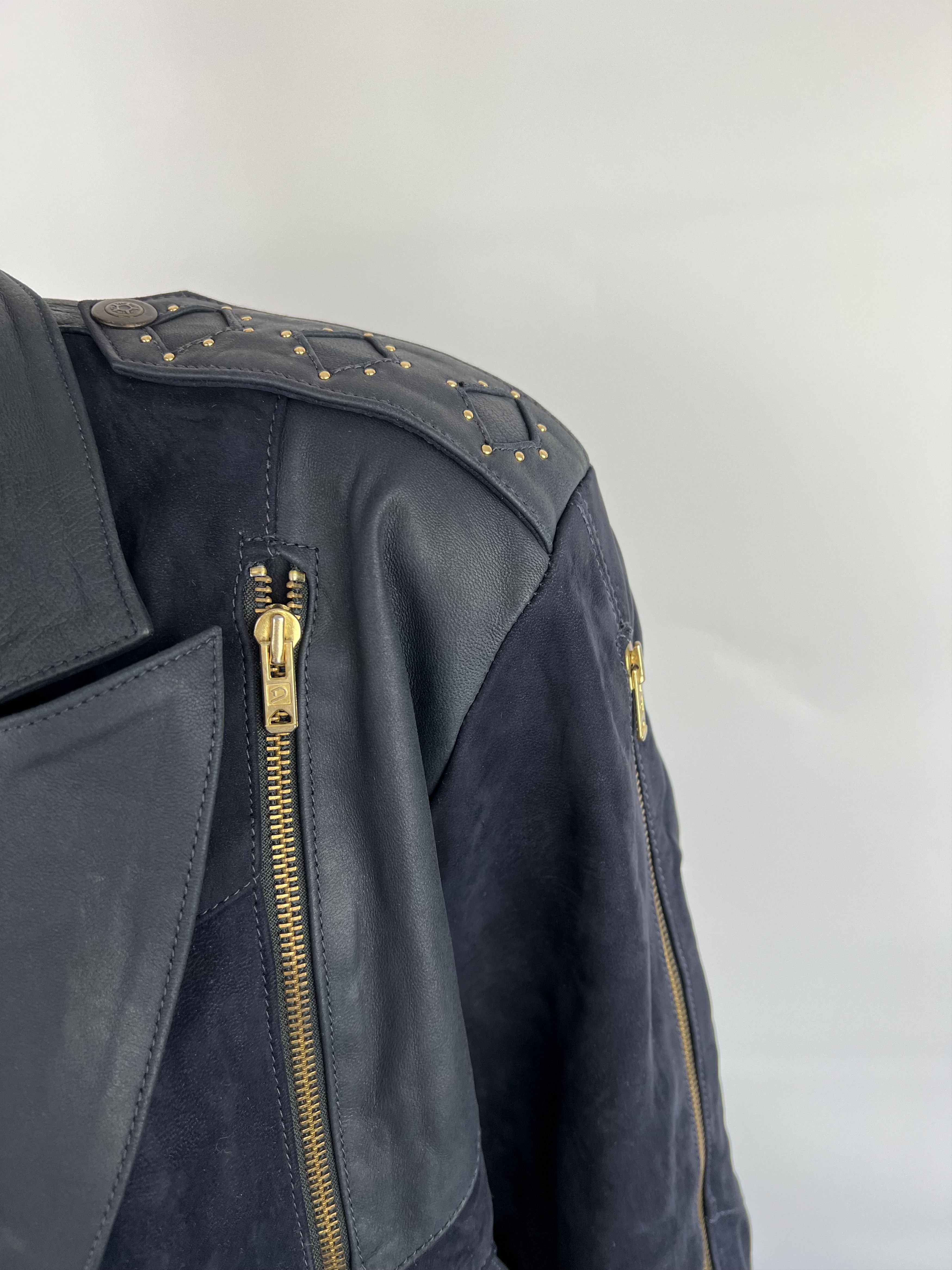 Designer × Vintage Rare Vtg Antonio Sampol Bergamo Suede Leather Jacket M Size M / US 6-8 / IT 42-44 - 7 Thumbnail