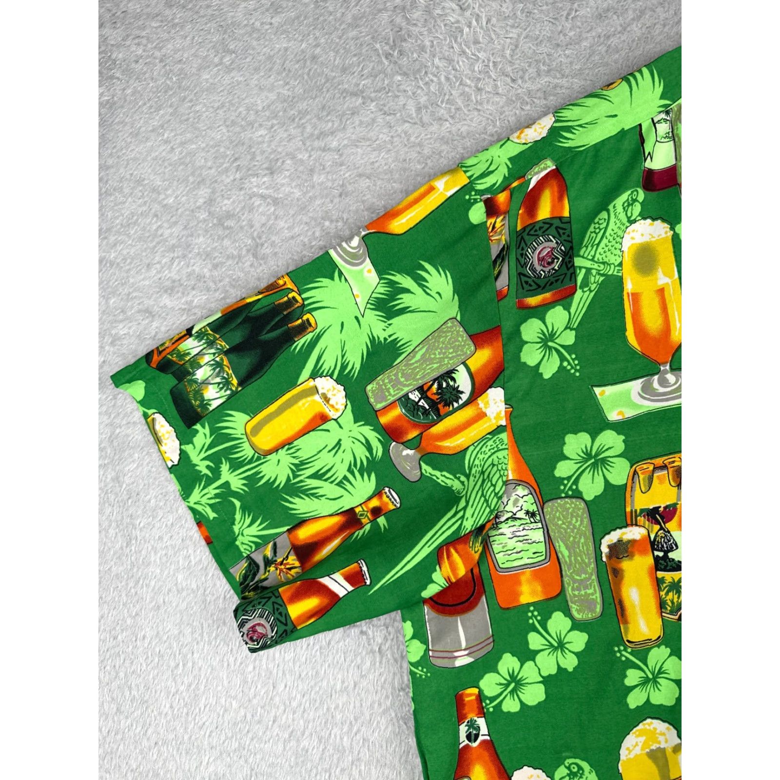 Vintage VINTAGE King Kameha Shirt Men 5XL XXXXXL Green Floral Beer Bottles Macaw Hawaiian Poly Size US XXL / EU 58 / 5 - 3 Thumbnail