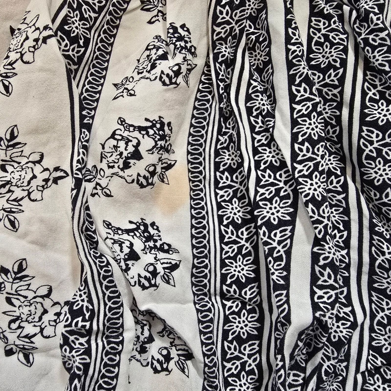 Other White Multicolored Lace Sleeved Blouse Size ONE SIZE - 3 Thumbnail