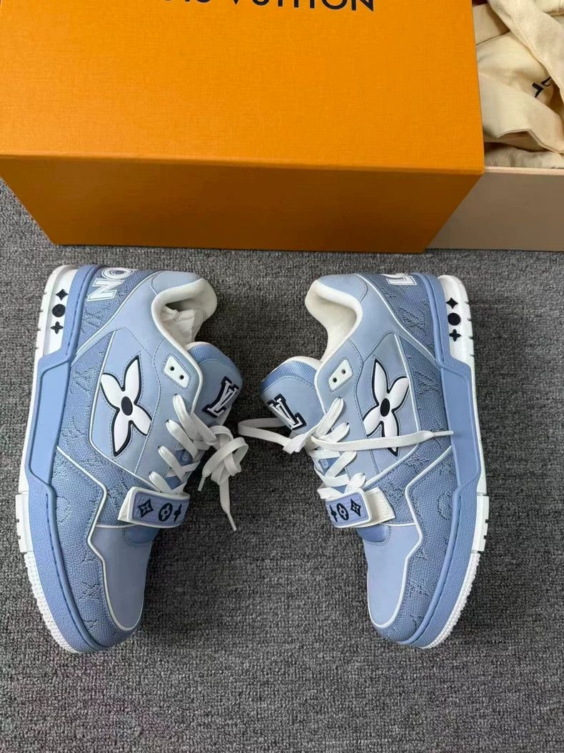 Louis Vuitton Louis Vuitton Trainer's New Blue Velcro shoes Size US 11.5 / EU 44-45 - 5 Thumbnail