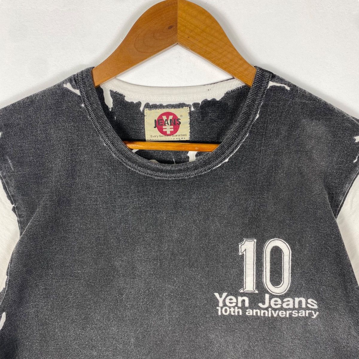 Japanese Brand Vintage YEN JEANS 10th Anniversary Japanese Brand Tee Shirt Size US M / EU 48-50 / 2 - 4 Thumbnail
