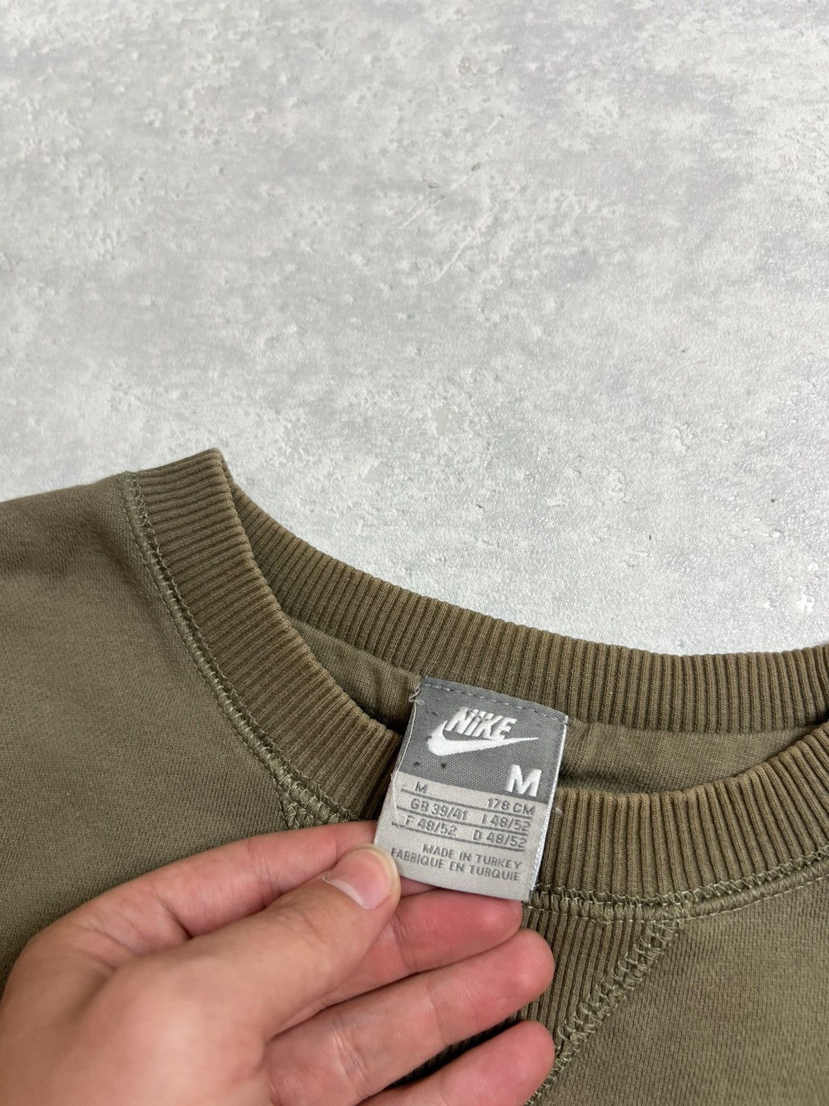 Nike 00s Nike Retro Logo Vintage Y2K Oversized Olive Sweatshirt Size US M / EU 48-50 / 2 - 6 Thumbnail