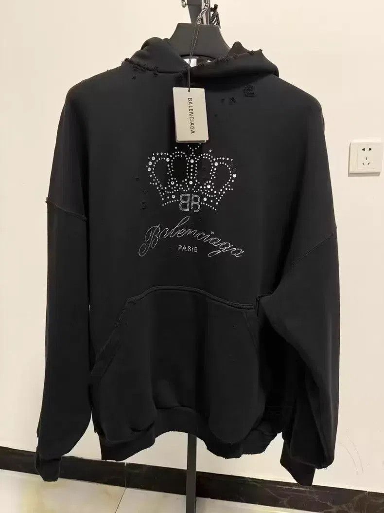 Balenciaga Balenciaga Distressed diamond crown sweater Size US M / EU 48-50 / 2 - 1 Thumbnail