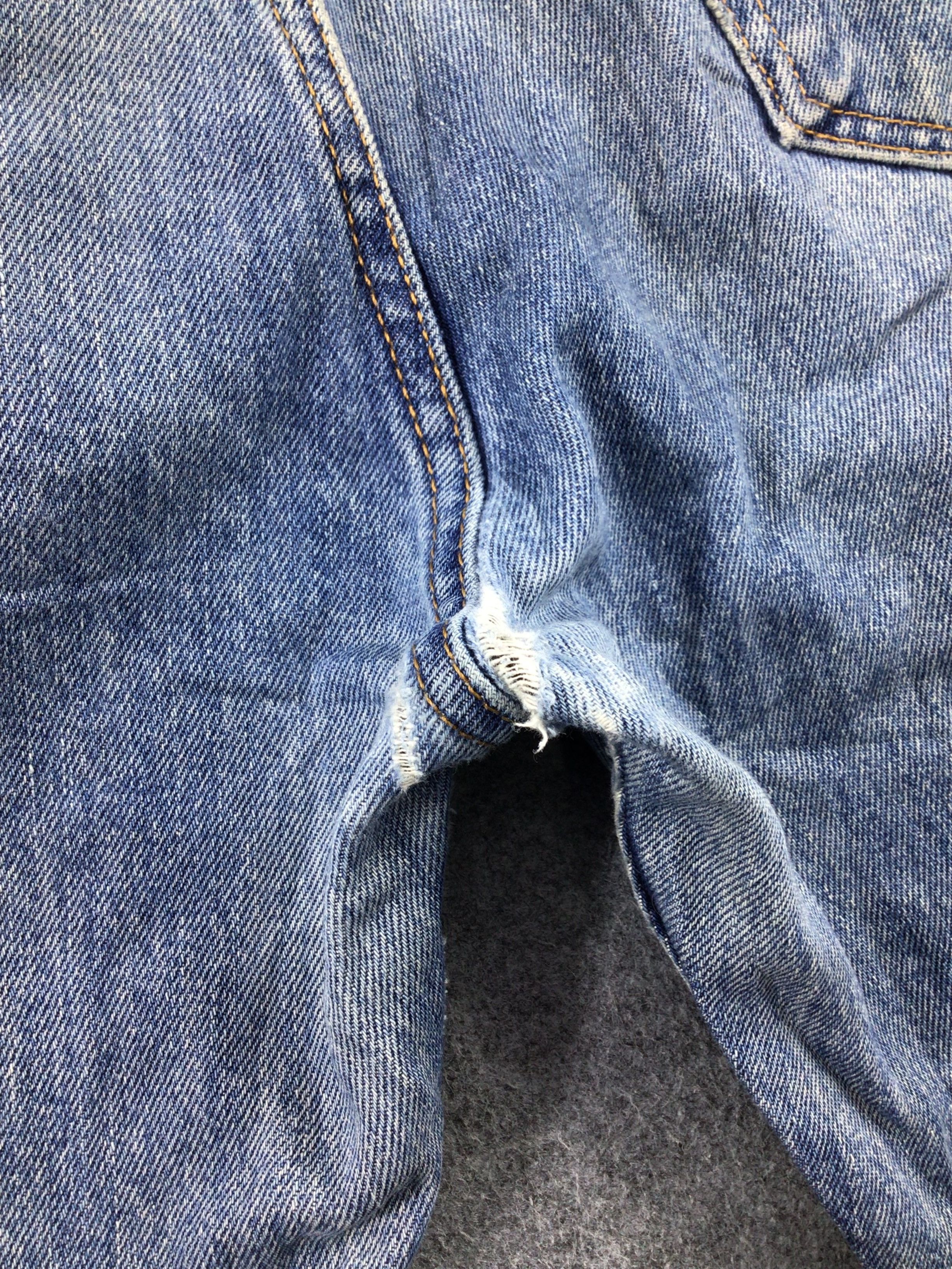 Levi's Vintage Blue Wash Levis 505 Jeans -J865 Size US 35 - 7 Thumbnail
