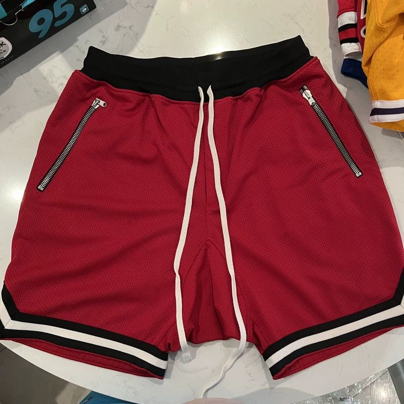 Fear of God Fear of God Season 5 main red shorts Size US 30 / EU 46 - 1 Thumbnail