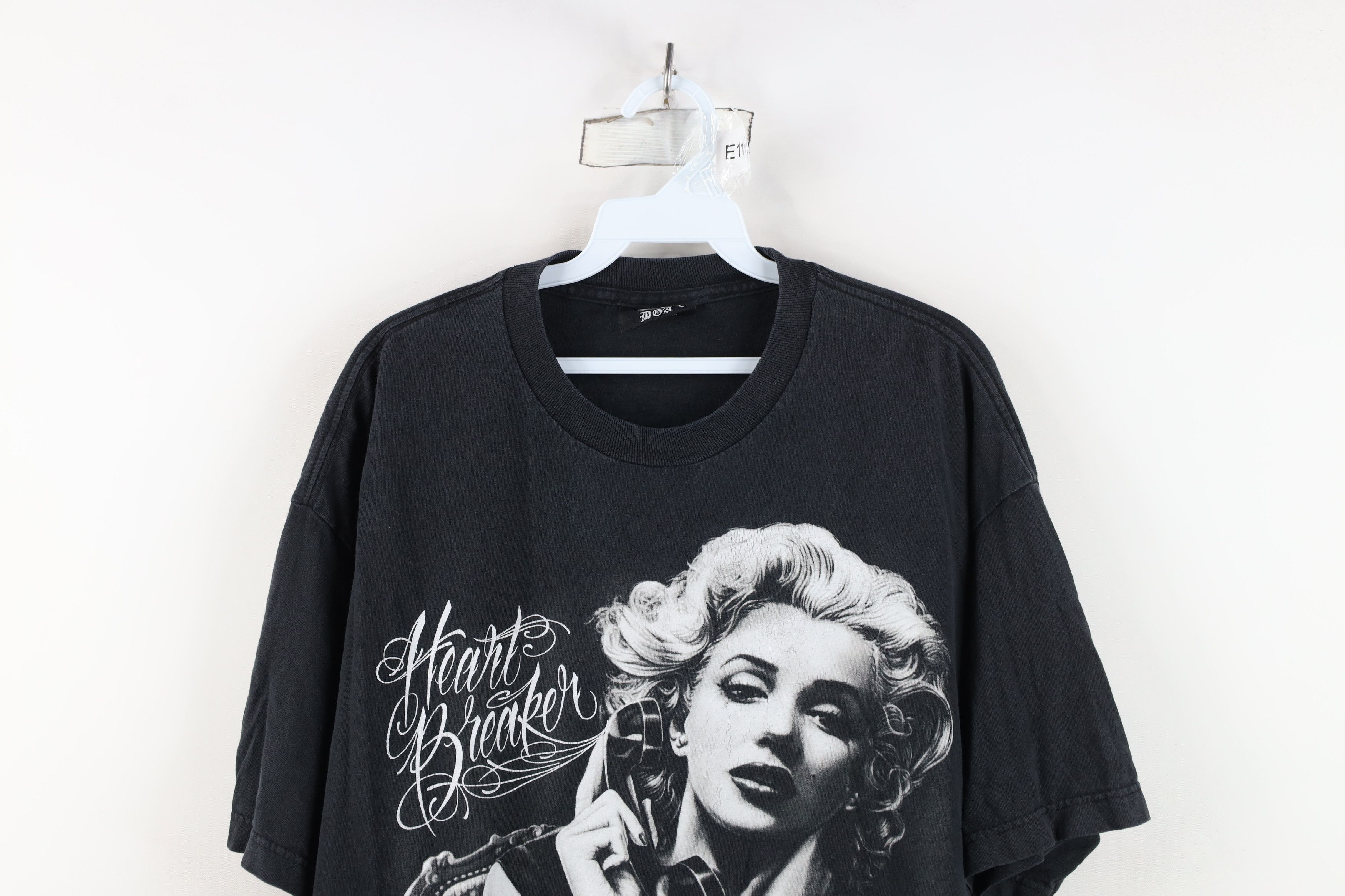Vintage Vintage Y2K Streetwear Heart Broken Marilyn Monroe T-Shirt Size US XL / EU 56 / 4 - 2 Thumbnail